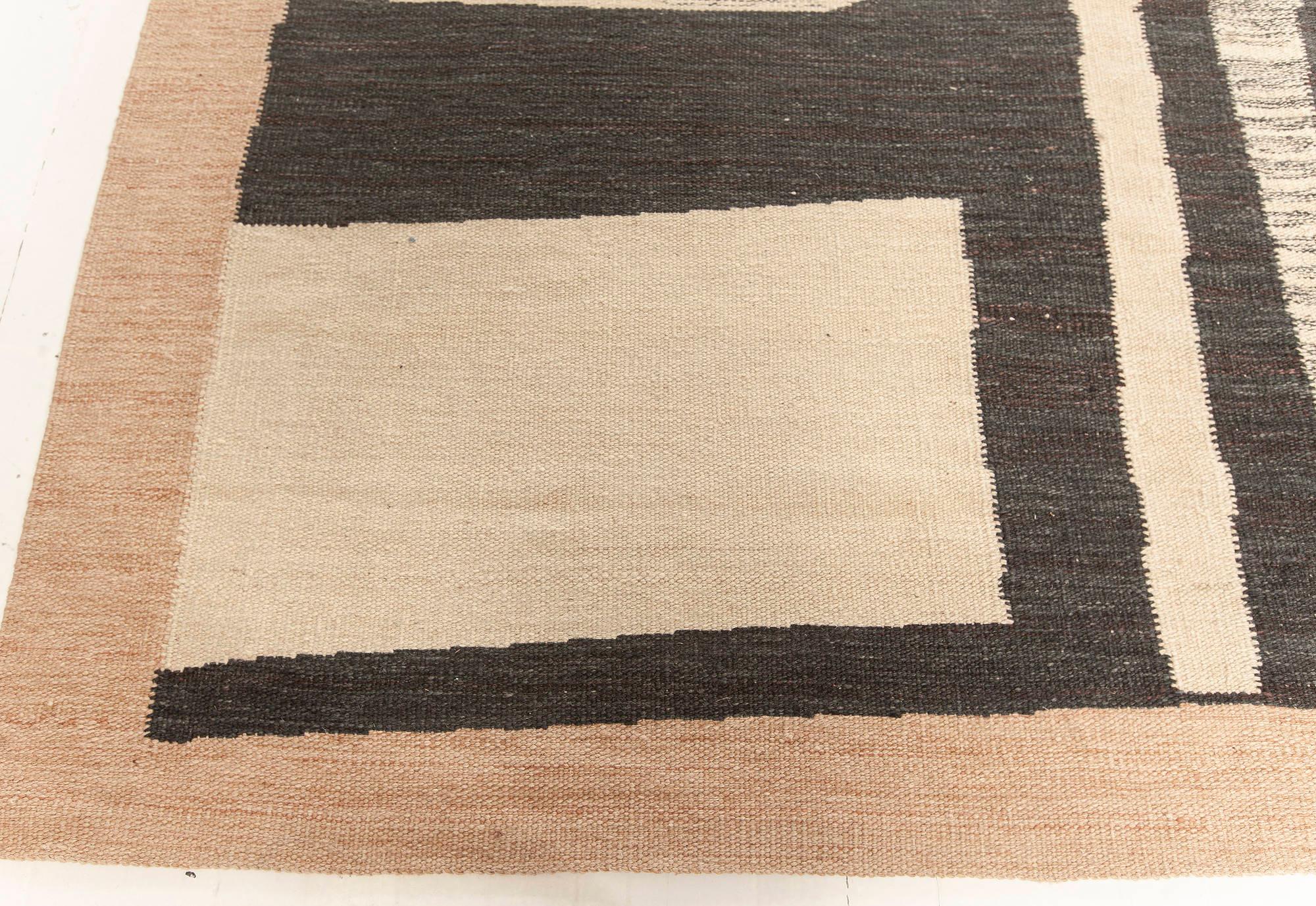 Modern Geometric Flat Weave Rug by Doris Leslie Blau In New Condition For Sale In New York, NY