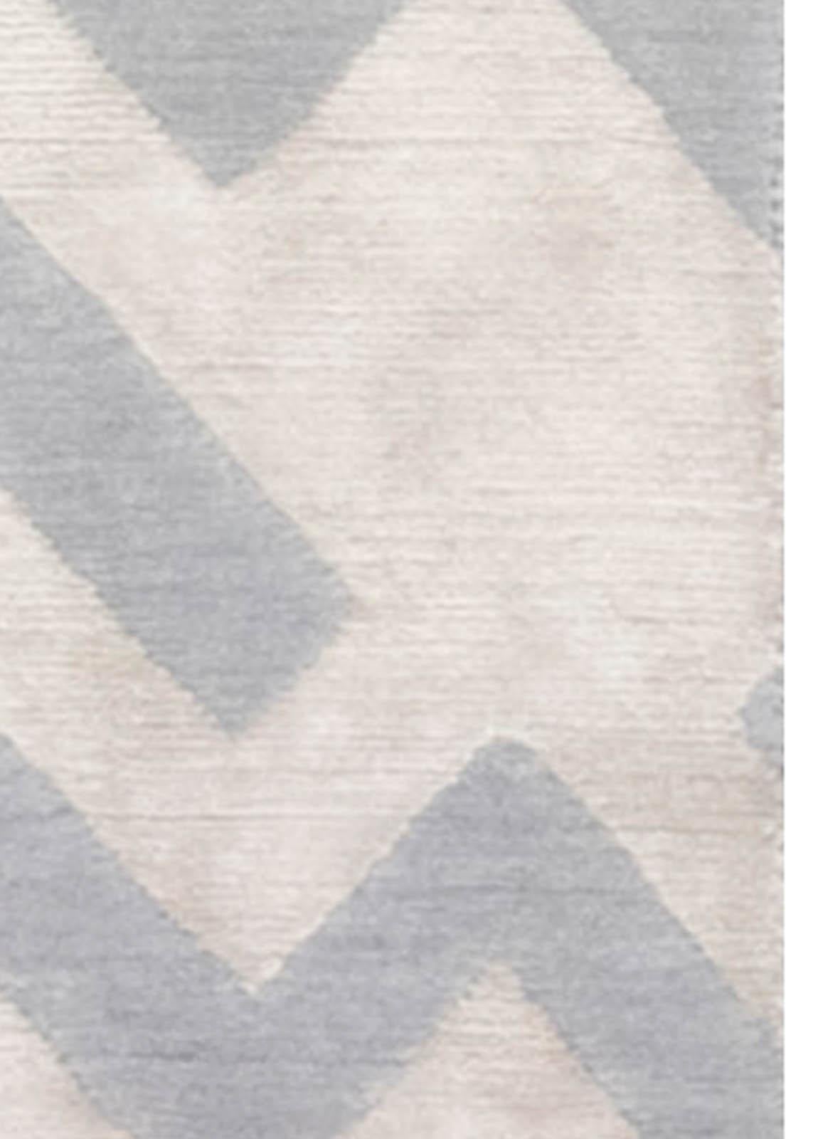 Moderno Runner geometrico moderno in seta e lana annodato a mano di Doris Leslie Blau in vendita