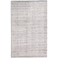 Tapis géométrique moderne en laine de style marocain fait à la main en gris clair par Apadana