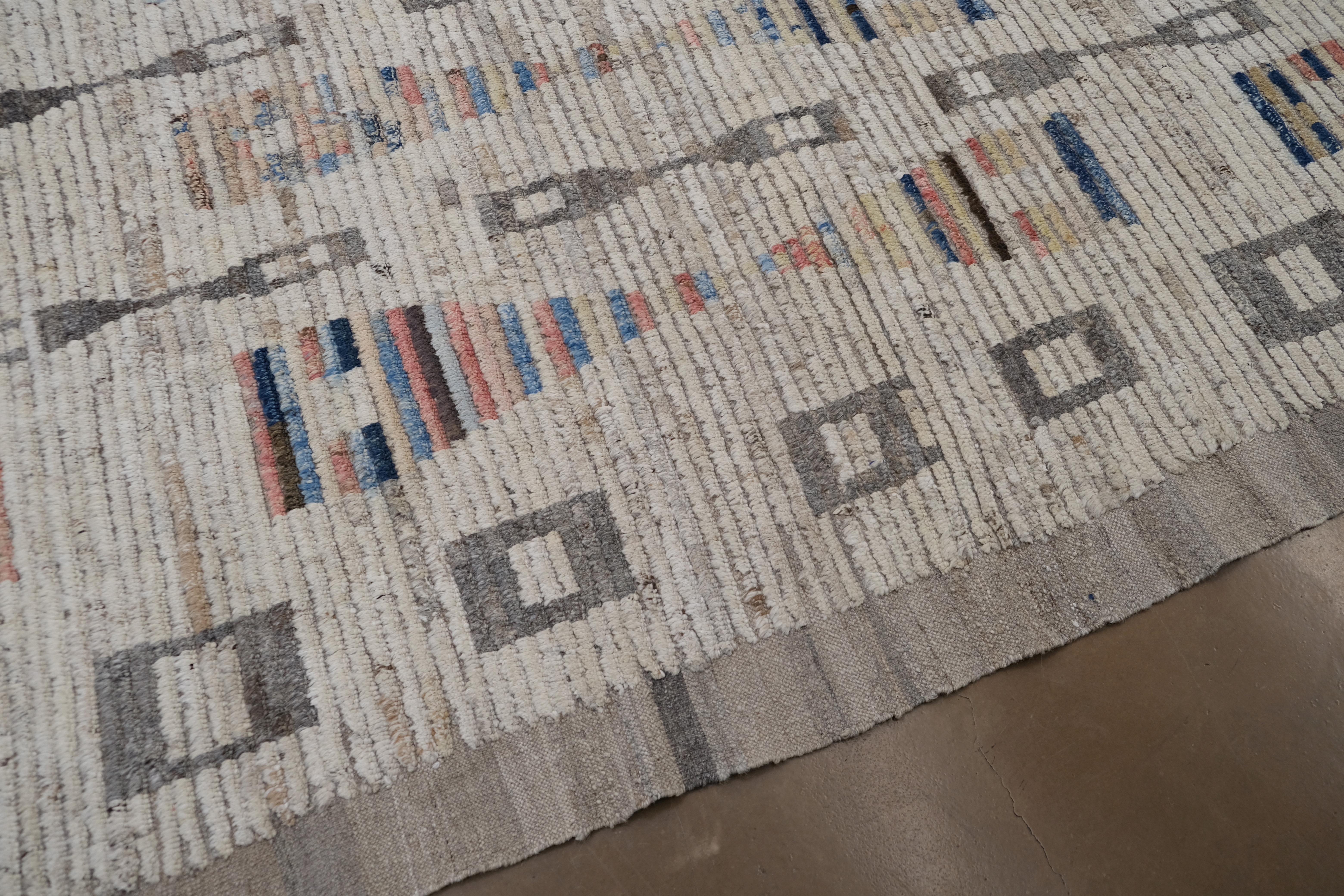 Moderner geometrischer gemusterter Wollteppich 14'3''x14'8'' im Zustand „Neu“ im Angebot in Torrance, CA