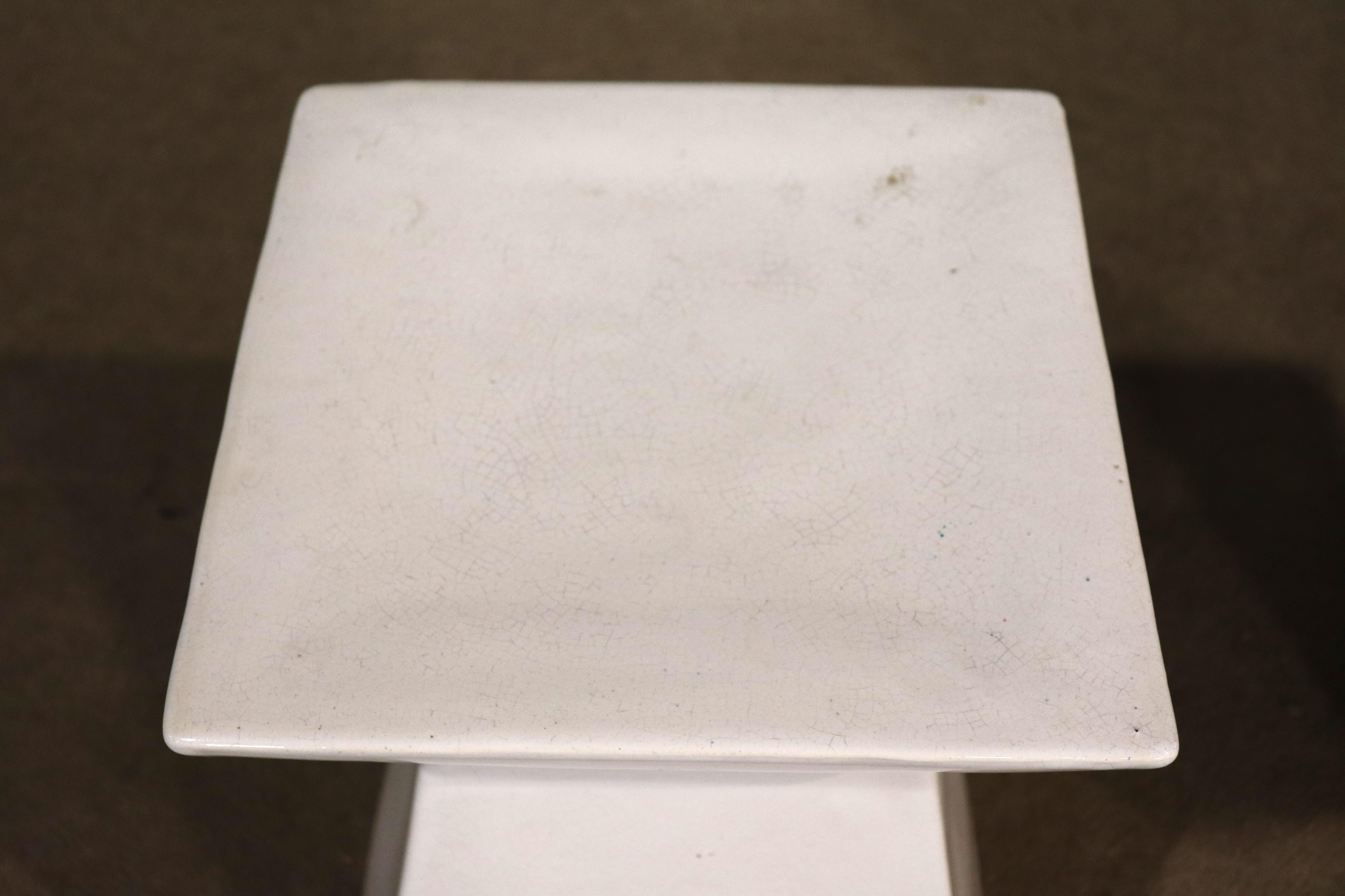 Modern Geometric Pottery Pedestals In Good Condition For Sale In Brooklyn, NY