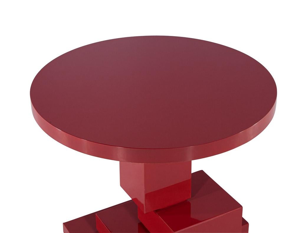 Modern Geometric Round Accent Table in Ruby Lacquer Finish In Excellent Condition For Sale In North York, ON