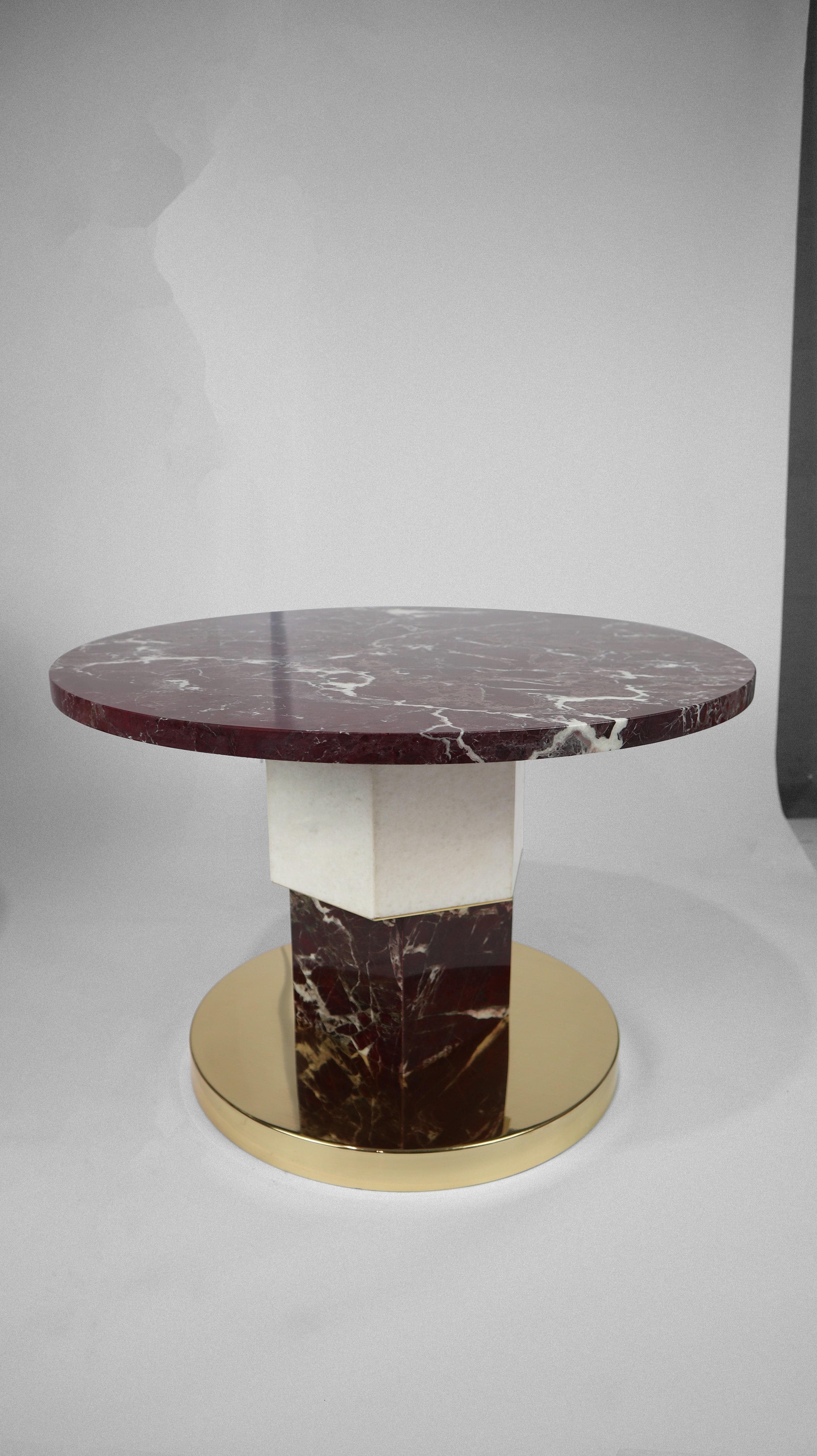 XXIe siècle et contemporain Table d'appoint ronde géométrique moderne style Memphis avec centre en marbre rouge en vente