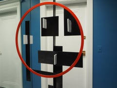 Geometrische Stahlskulptur der Moderne