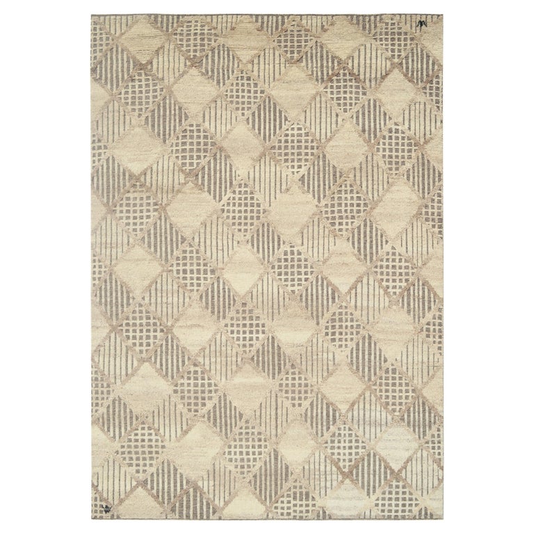 Modern Geometric Trellis HighLow Rug For Sale at 1stDibs