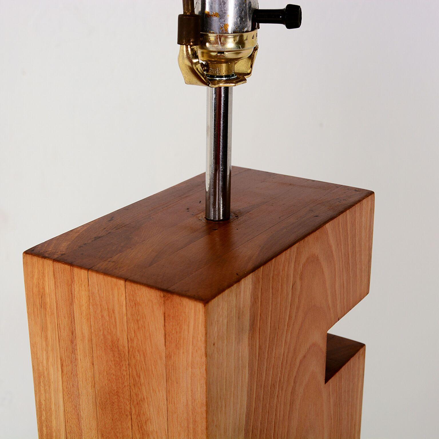 1970s Modern Geometric Carved Wood Block Table Lamp In Good Condition In Chula Vista, CA