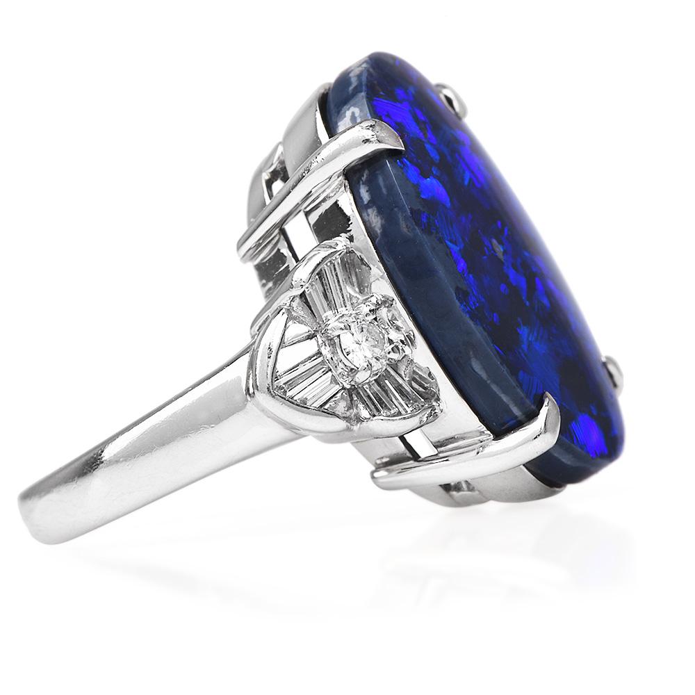 Moderner moderner GIA Schwarzer Opal Diamant Platin Halo Cocktail-Ring im Angebot 1
