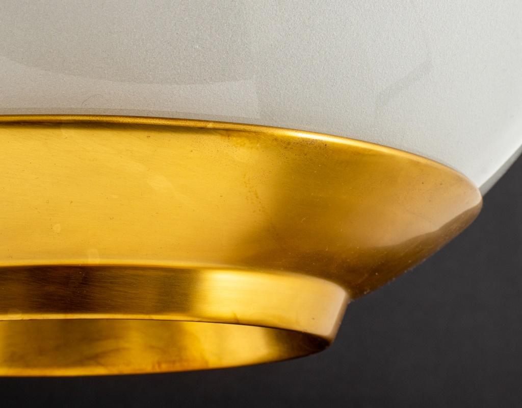 The Modernity Gilt Metal and Frosted Glass Ceiling Light (plafonnier moderne en métal doré et verre dépoli) en vente 2