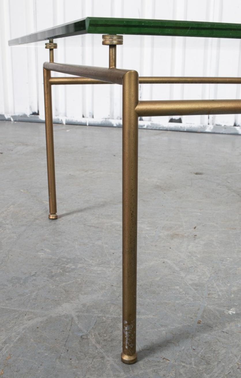 Moderner moderner Tisch aus vergoldetem Metall und Glas im Zustand „Gut“ im Angebot in Astoria, NY