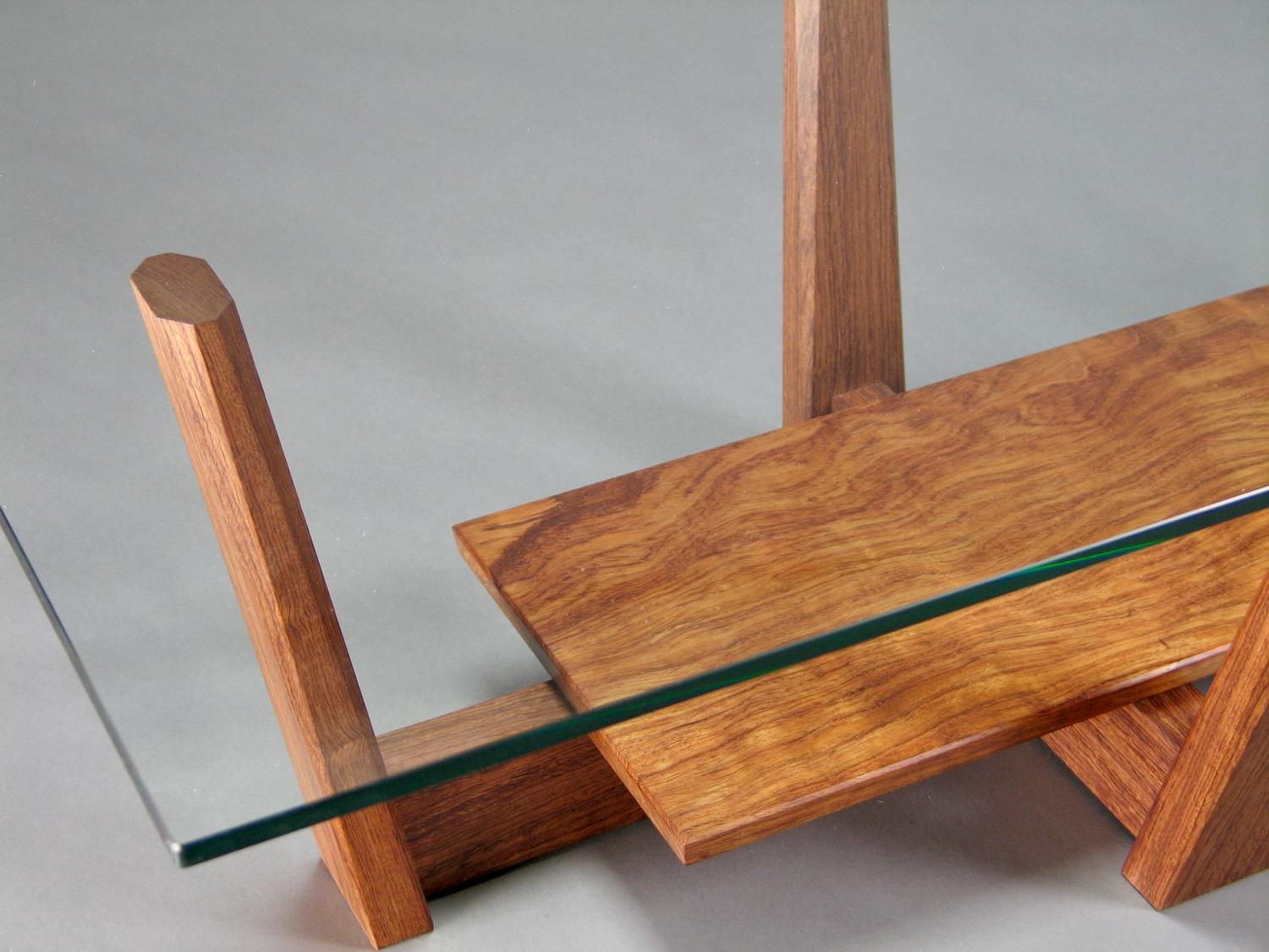 Moderne Table basse en verre et bubinga par Thomas Throop/ Black Creek Designs - En stock en vente