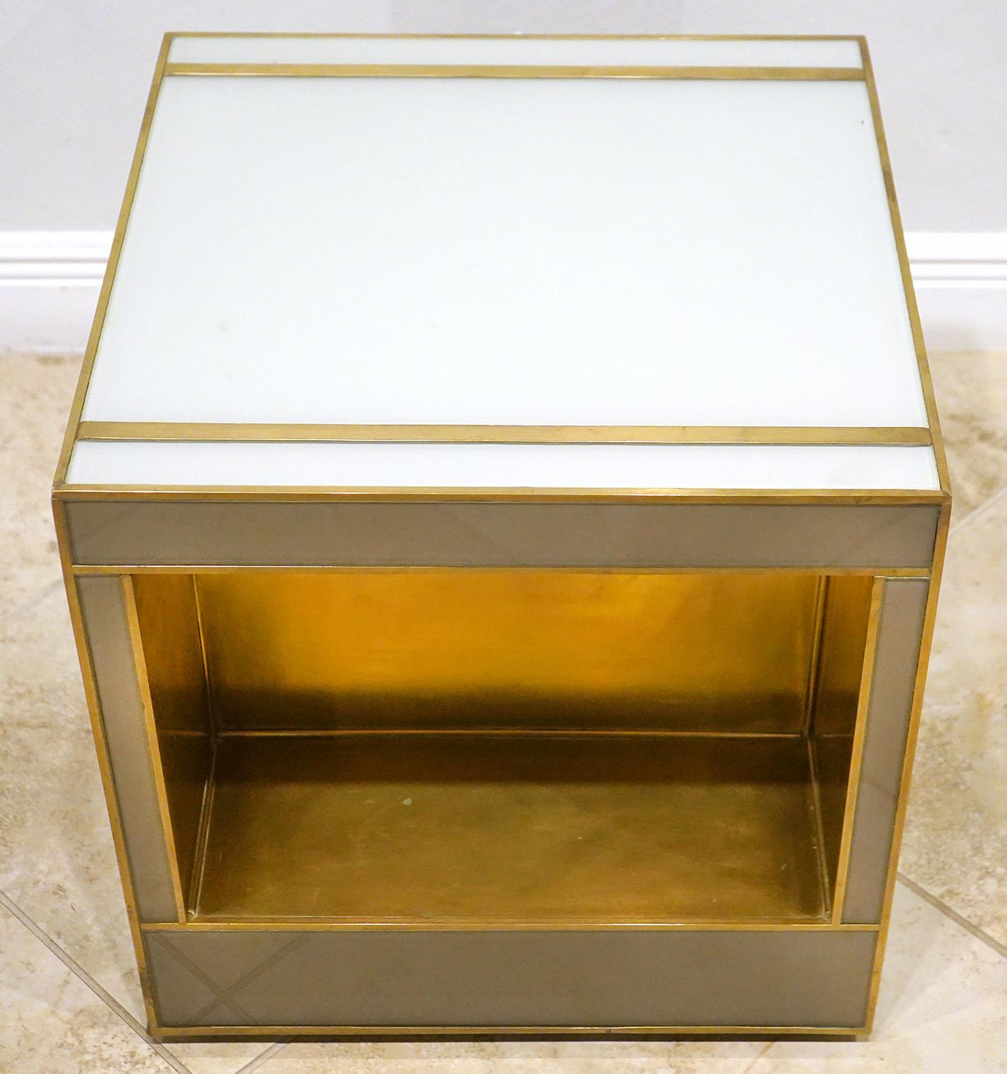Modern Glass & Brass Italian Custom Made Cube Side Table In Excellent Condition In Ft. Lauderdale, FL