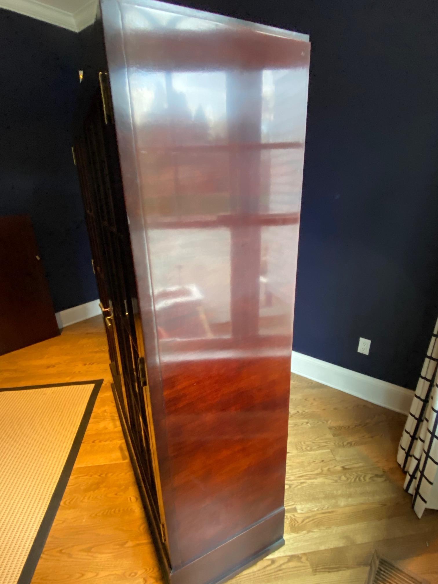 Modern Glass Cabinet by Thomas O'Brien for Hickory Chair Company In Good Condition In Southampton, NY