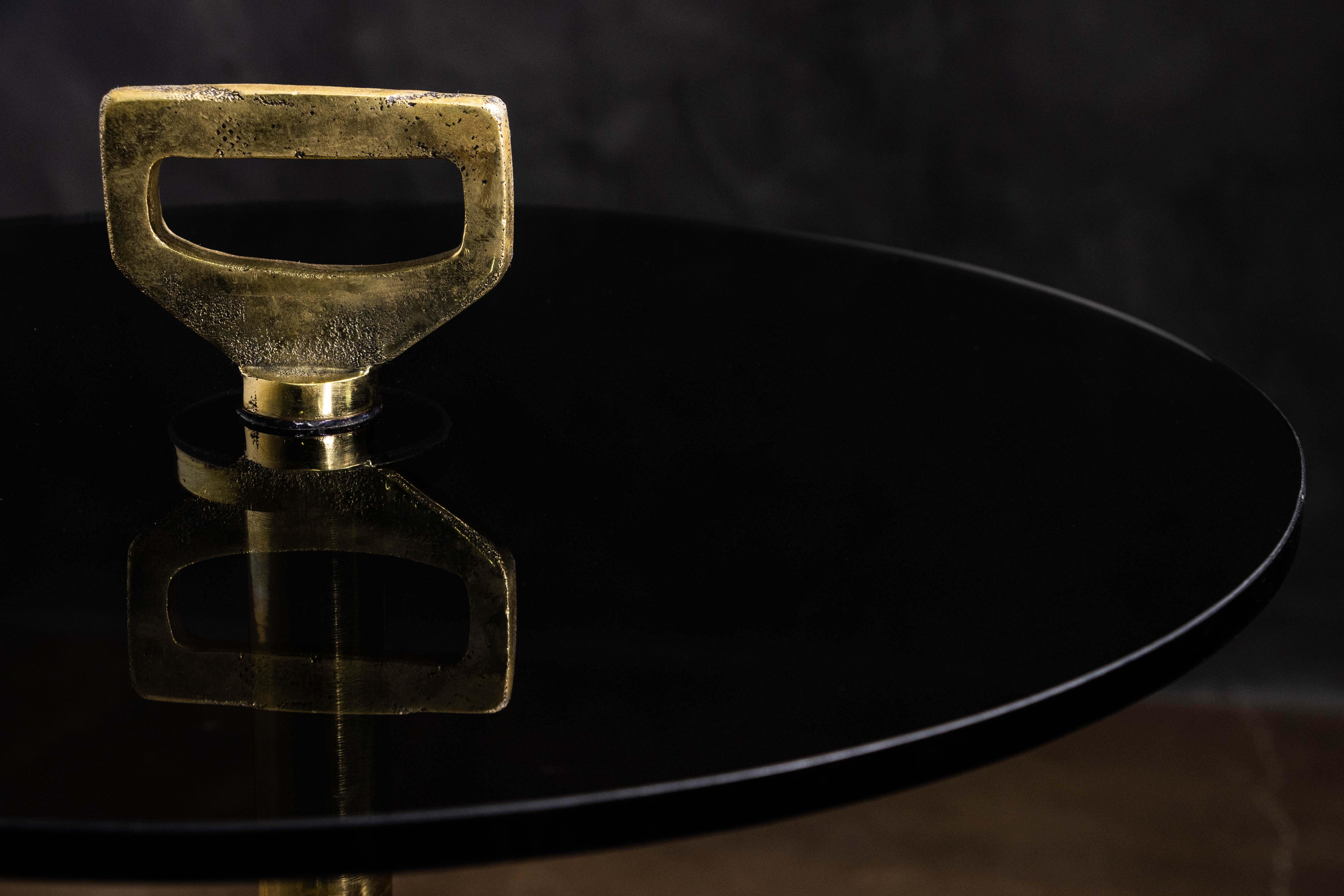 Table à cocktail moderne en verre et bronze moulé de Costantini, Bellance, en stock en vente 5