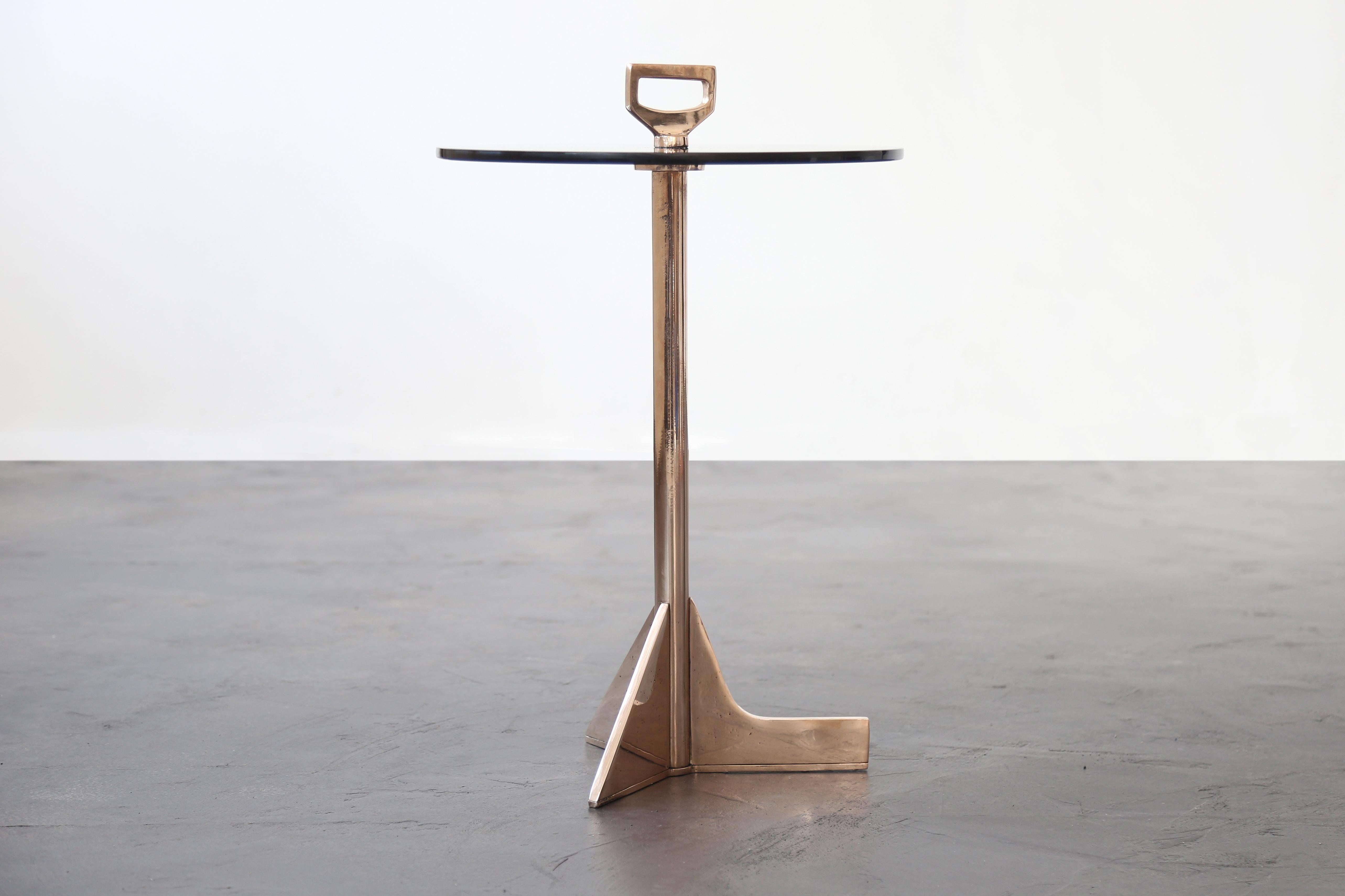 Table à cocktail moderne en verre et bronze moulé de Costantini, Bellance, en stock en vente 9