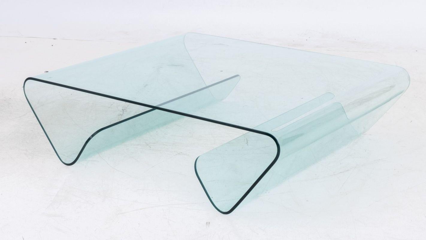 Modern Glass Coffee Table In Good Condition For Sale In Astoria, NY