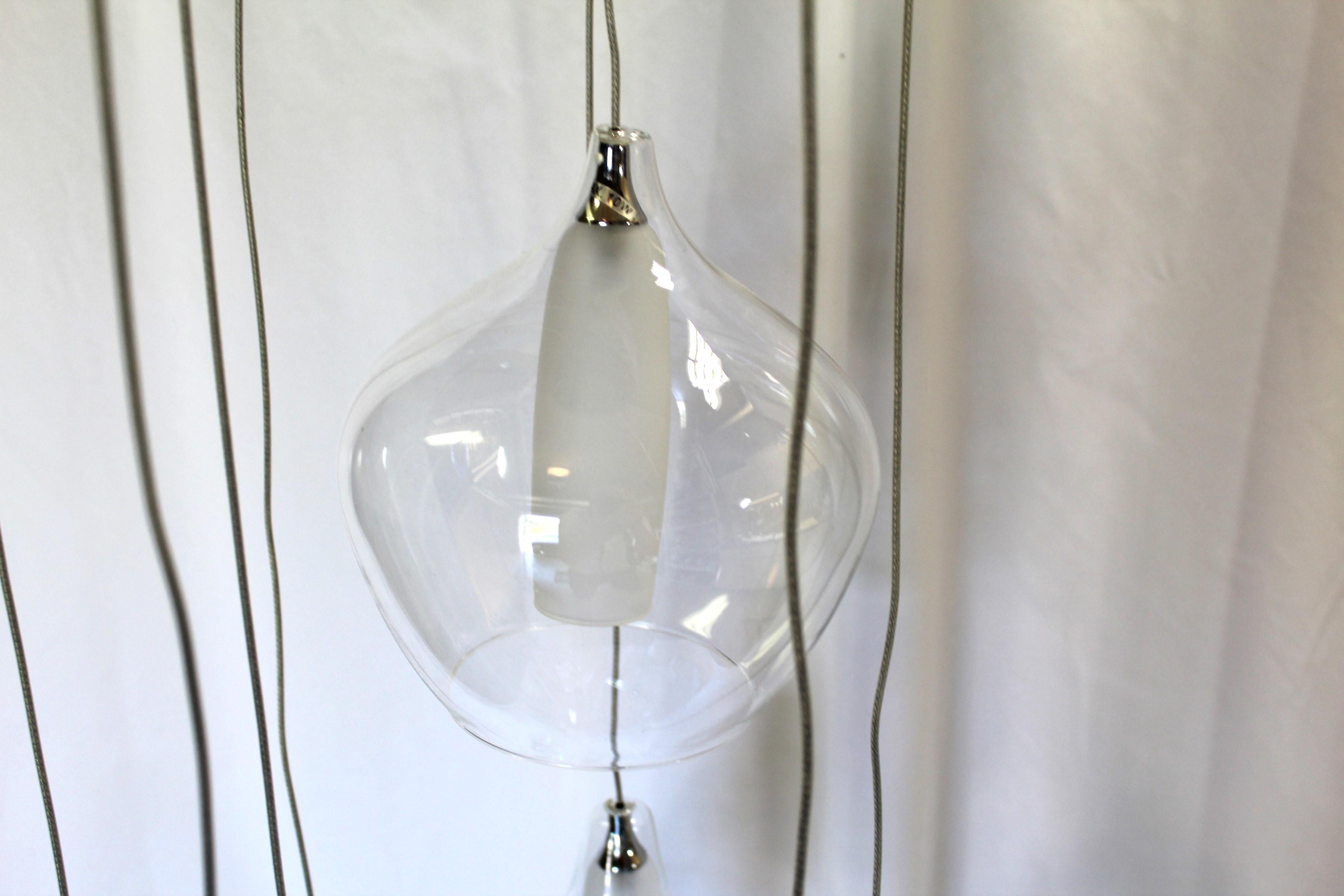 Lampadario moderno a globo in vetro  , 8 tonalità  , Plafoniera in nichel lucidato Hi in vendita 1