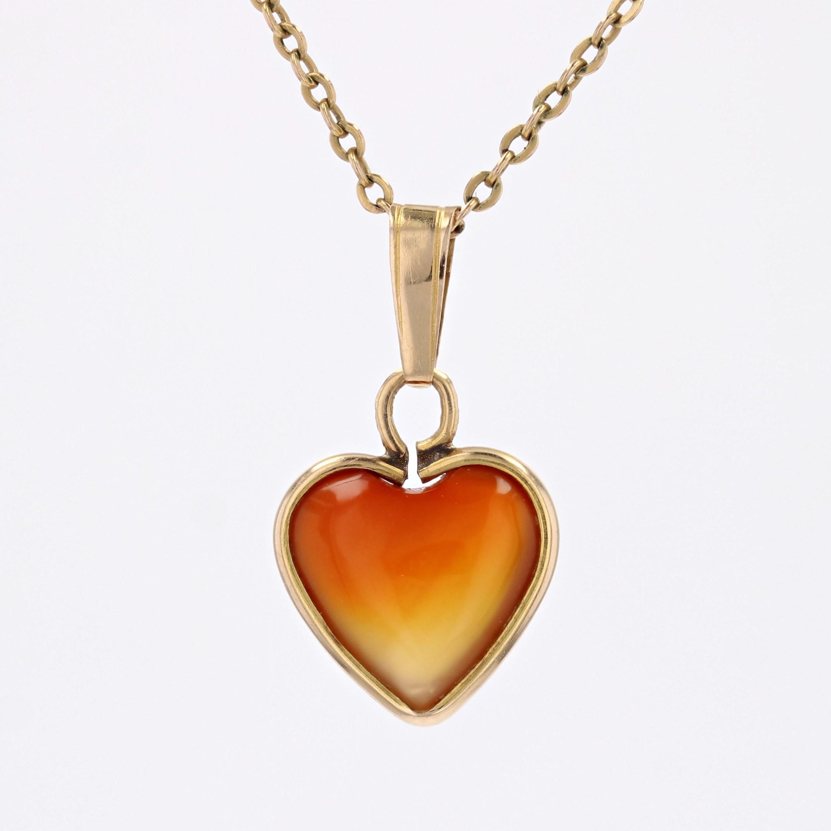 Pendentif cœur moderne en or jaune 18 carats avec pâte de verre en vente 3