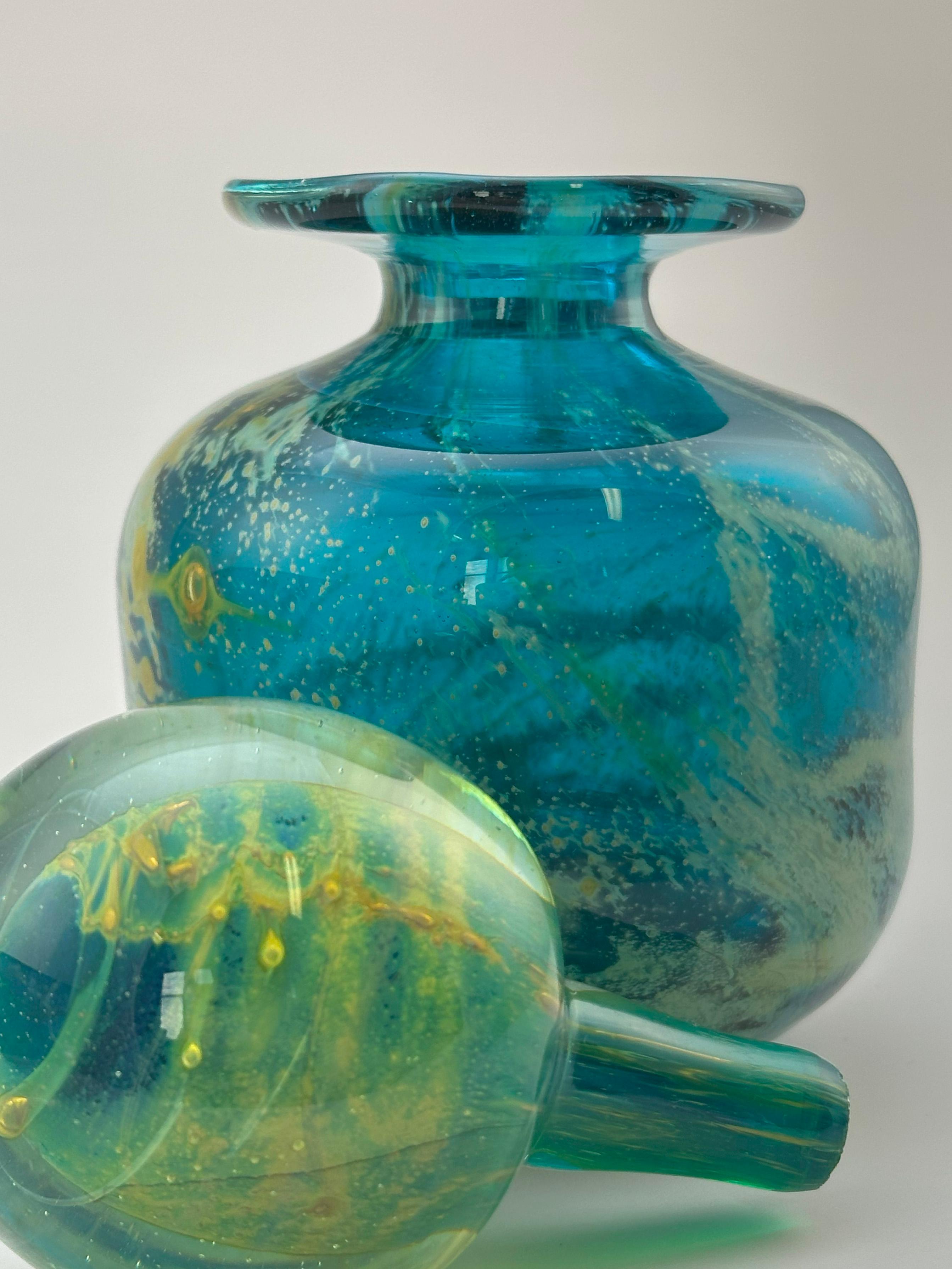 Vetro artistico Bottiglia di profumo moderna in vetro di Mdina, Sand and Sea, Malta, anni '70, firmata in vendita