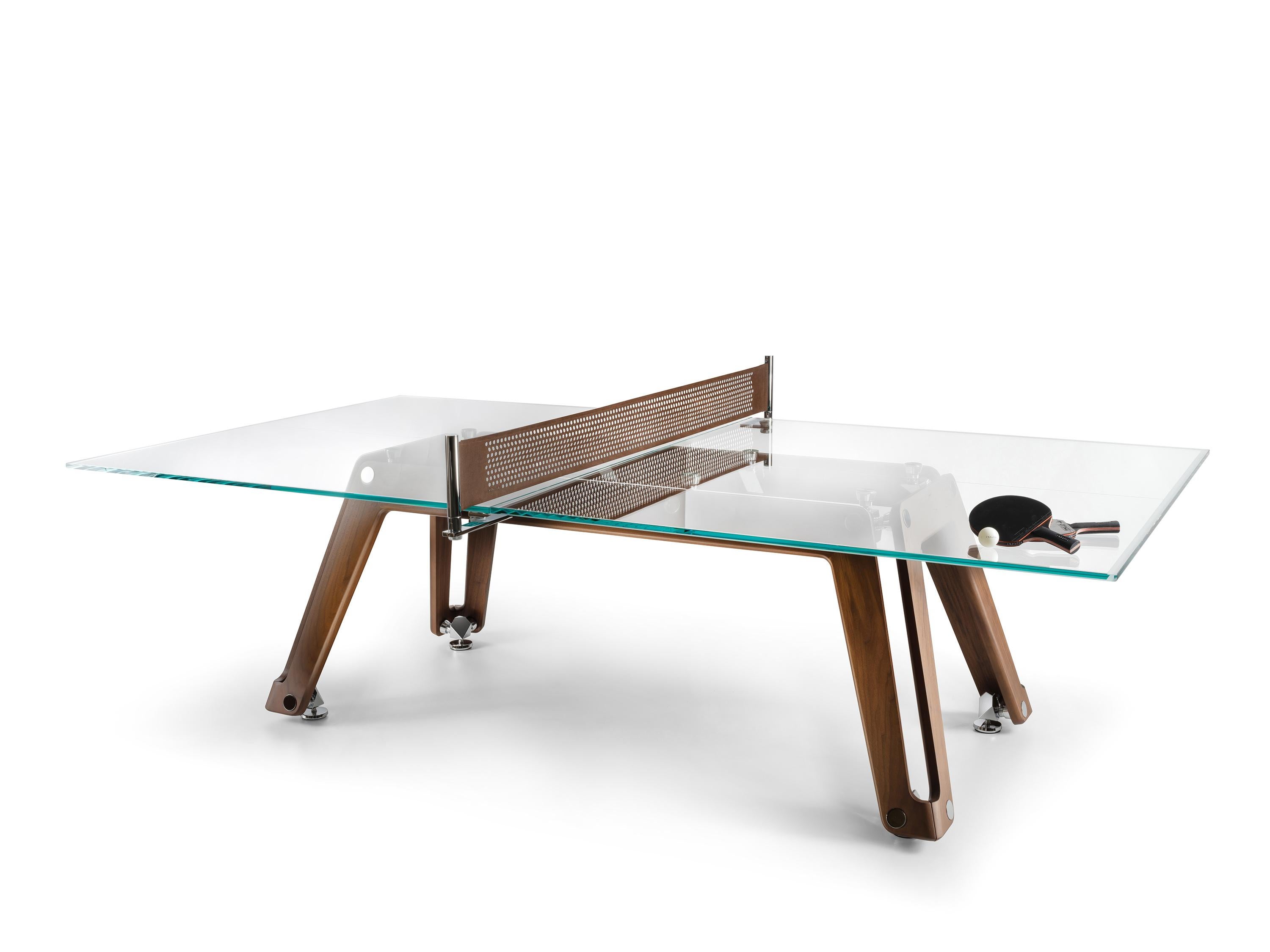 Moderner Ping Pong-Tisch aus Glas mit Untergestell aus Nussbaumholz von Impatia (21. Jahrhundert und zeitgenössisch) im Angebot