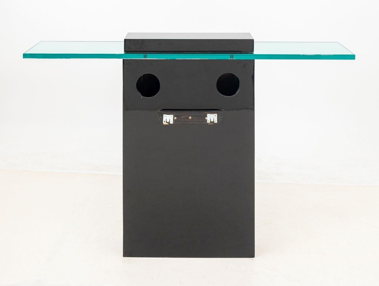 XX secolo Modern Glass Top Black Lacquered Console Table in vendita