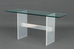 Moderner Konsolentisch mit Glasplatte und Gestell aus Lucite und Stahl