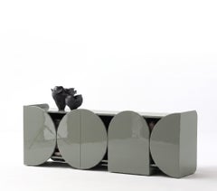 Modernes, hochglanzlackiertes Sideboard im Mogg-Design, RAL 7033, im Bauhaus-Stil