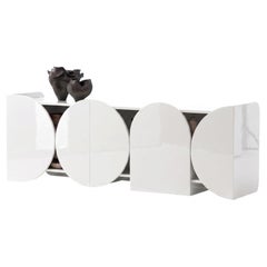 Buffet moderne laqué brillant, modèle Mogg, RAL 9016, style Bauhaus