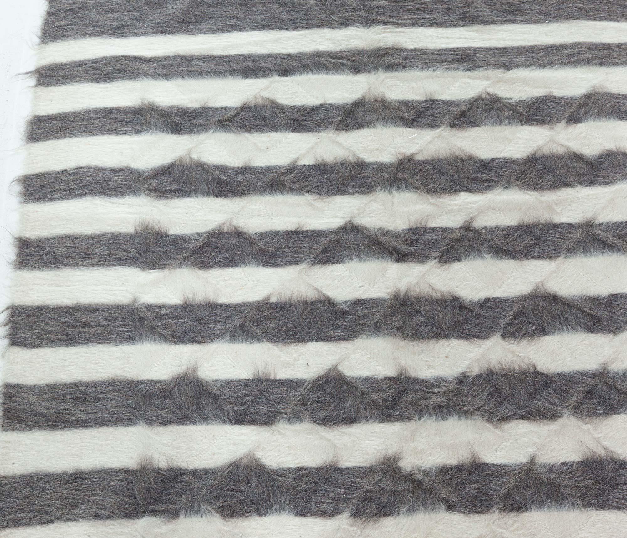 Corredera moderna de pelo de cabra de Doris Leslie Blau
Tamaño: 121 × 563 cm (4'0