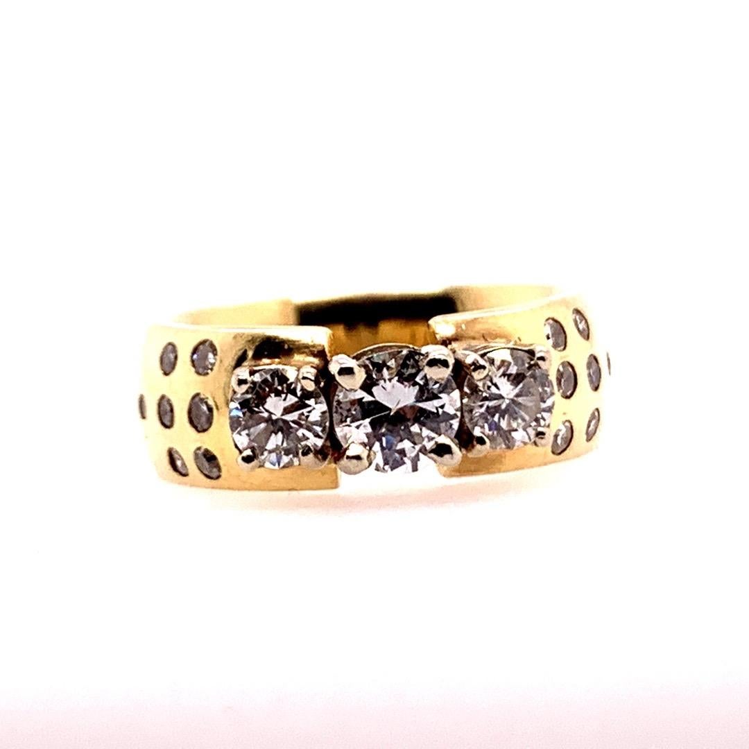 Anillo de compromiso de oro moderno con diamante redondo natural de 1,40 quilates y piedra preciosa de cóctel Corte redondo en venta