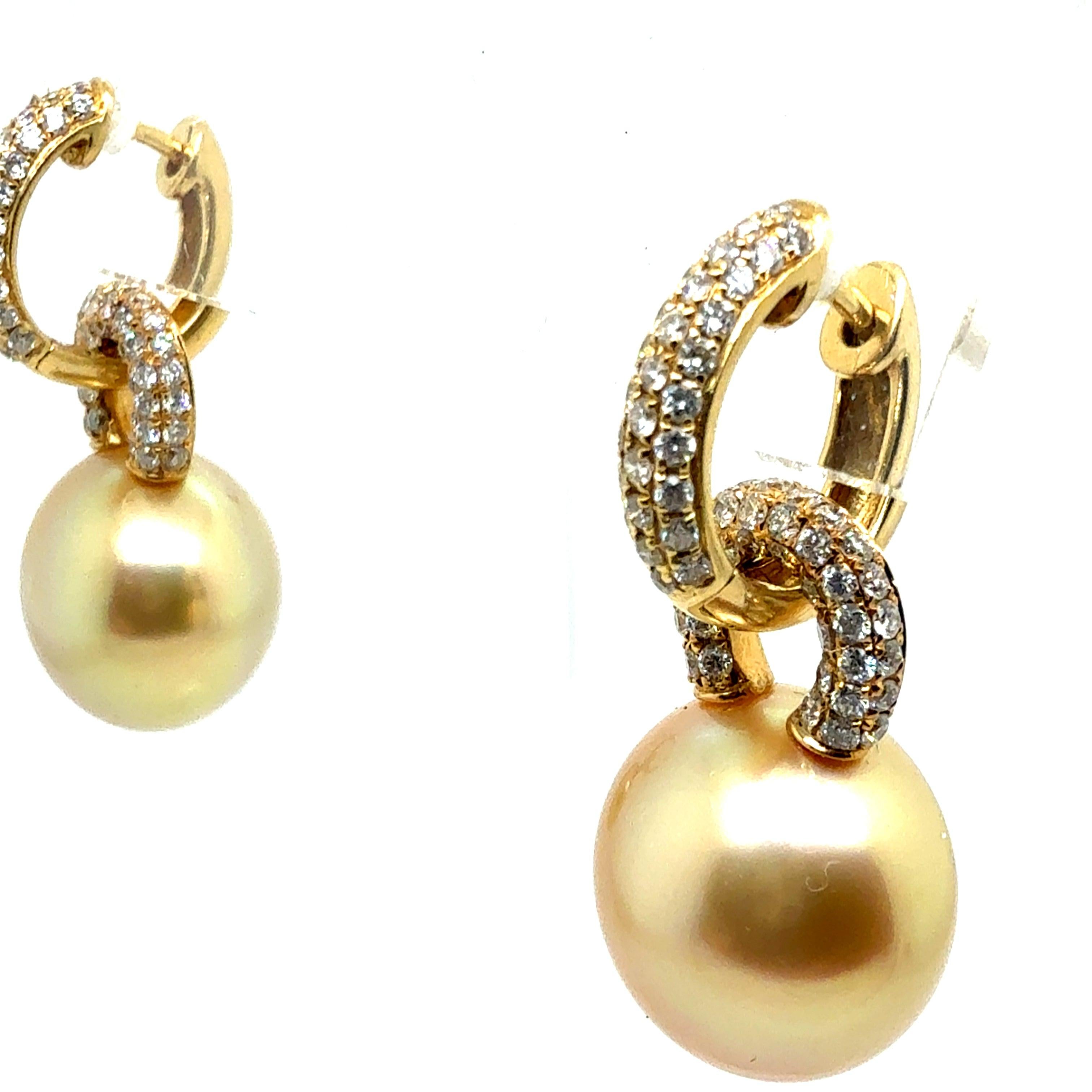 Pendientes de Oro Moderno con Diamante Natural de 1,5 ct y Perla del Mar del Sur Champaña Corte redondo en venta