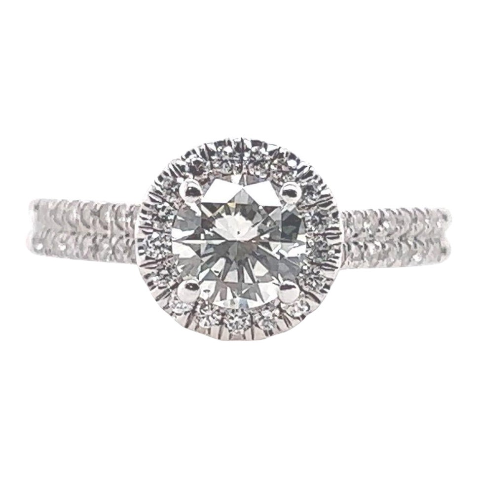 Anillo de compromiso y banda de oro moderno con diamante brillante redondo natural de 1,9 quilates en venta