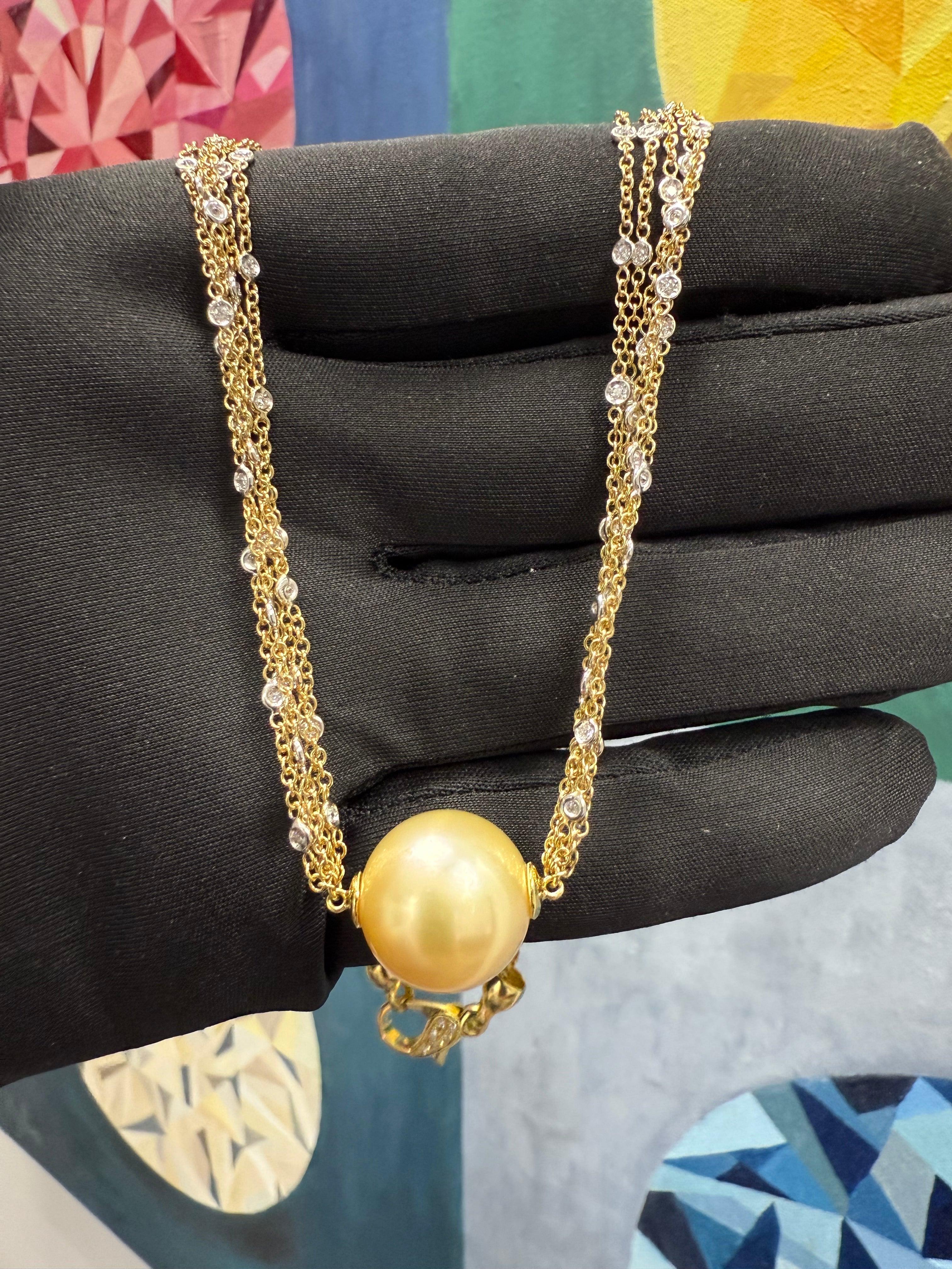 Collar de Oro Moderno con Diamante de 1 ct y Perla Dorada del Mar del Sur de 15 mm by HERCO Corte redondo en venta