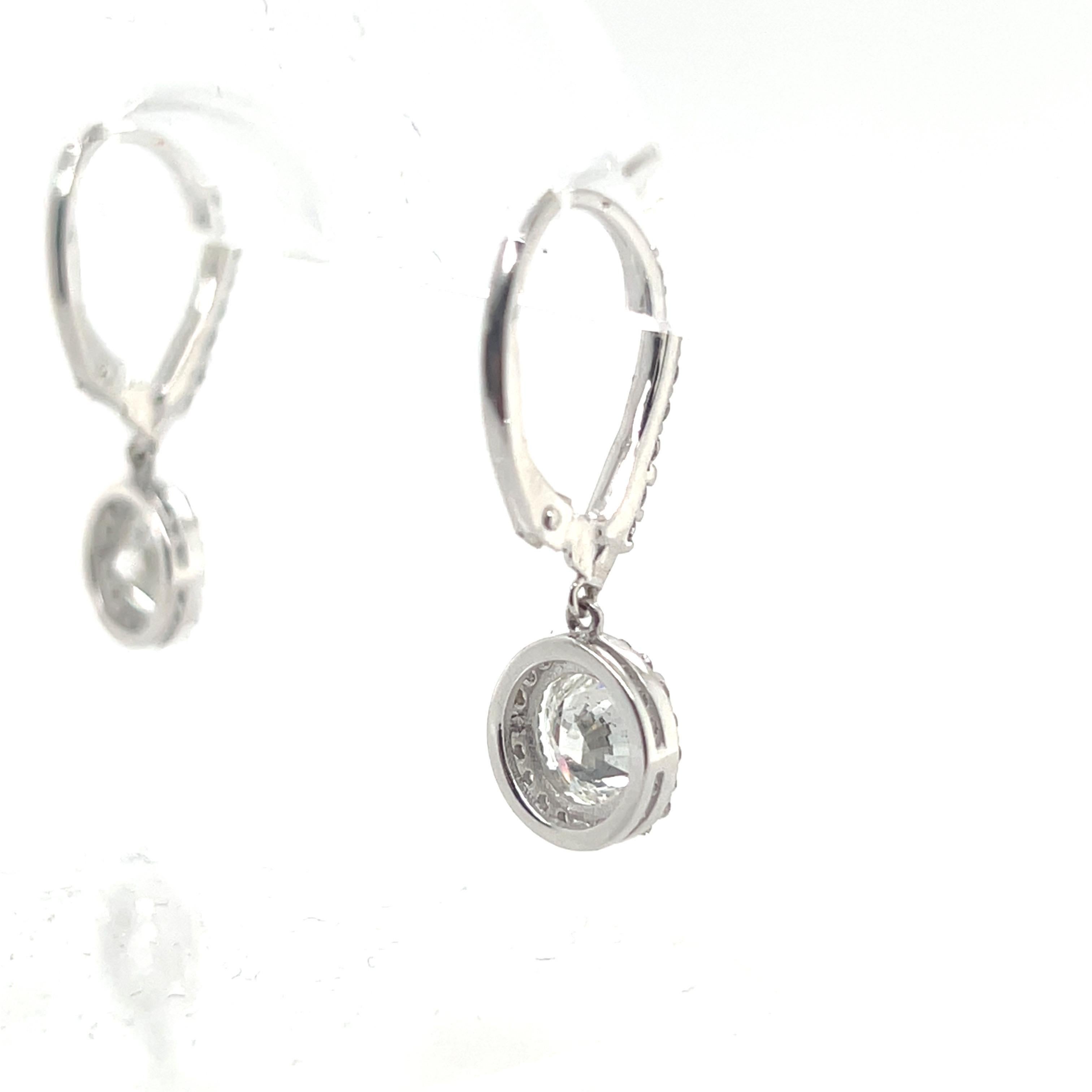 Modern Gold 2.7 Carat EGL USA Certified Natural Round Colorless Diamond Earrings For Sale 2