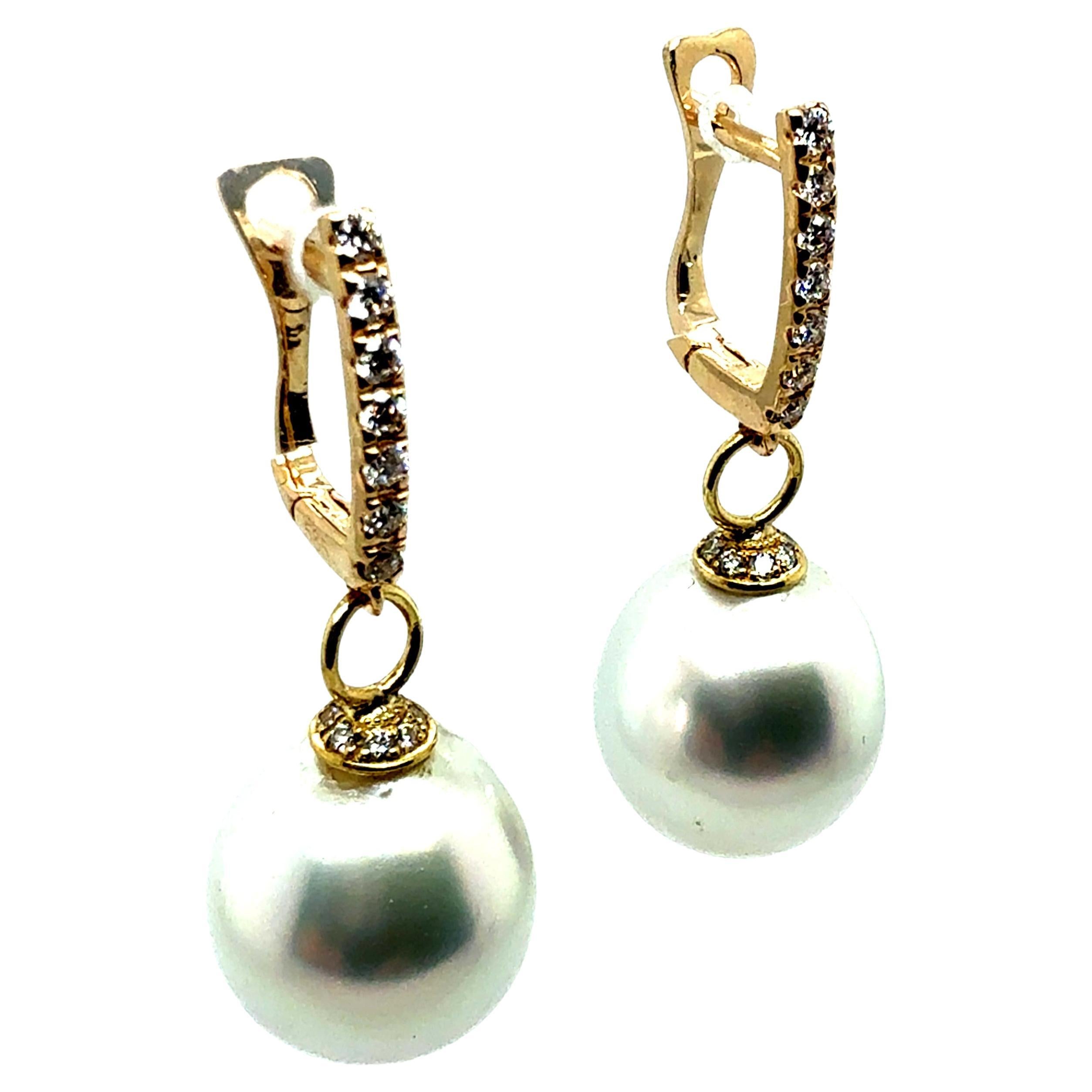 Moderne Gold .35 Karat Naturdiamant & 12,5 mm Südseeperle Tropfenohrringe im Angebot