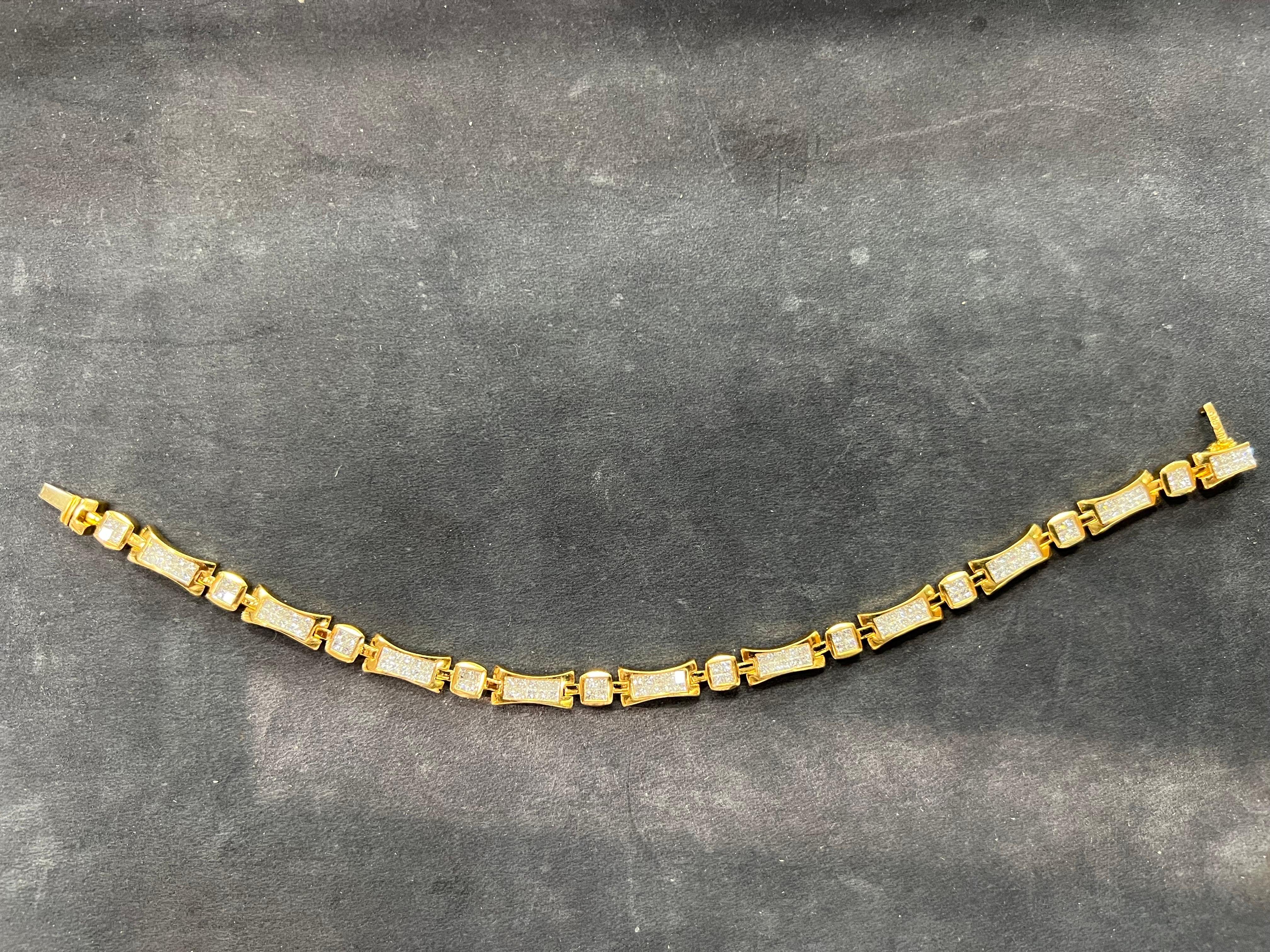 Modern Gold 3.6 Carat Natural Princess Cut Colorless Diamond Bracelet Circa 1990 4