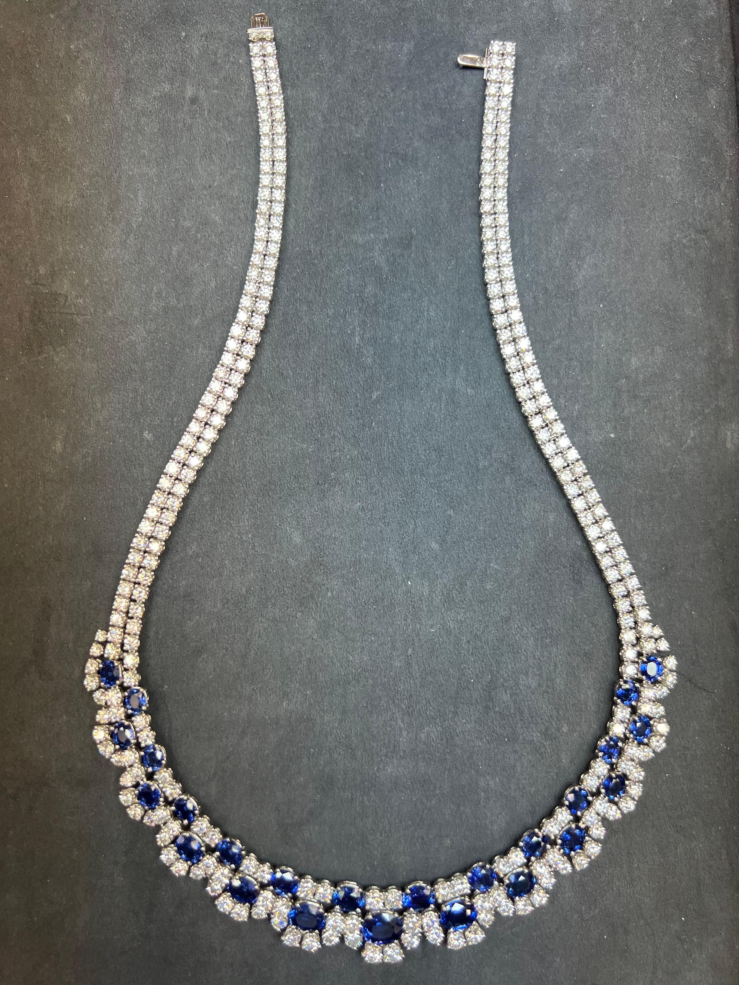 Modern Gold 37 Carat Natural Colorless Diamond & Blue Sapphire Italian Necklace In Good Condition For Sale In Los Angeles, CA