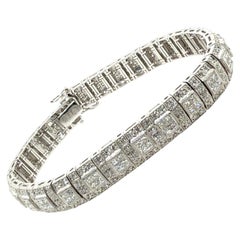 Bracelet en or moderne 4 carats de diamants ronds et princesses incolores naturels