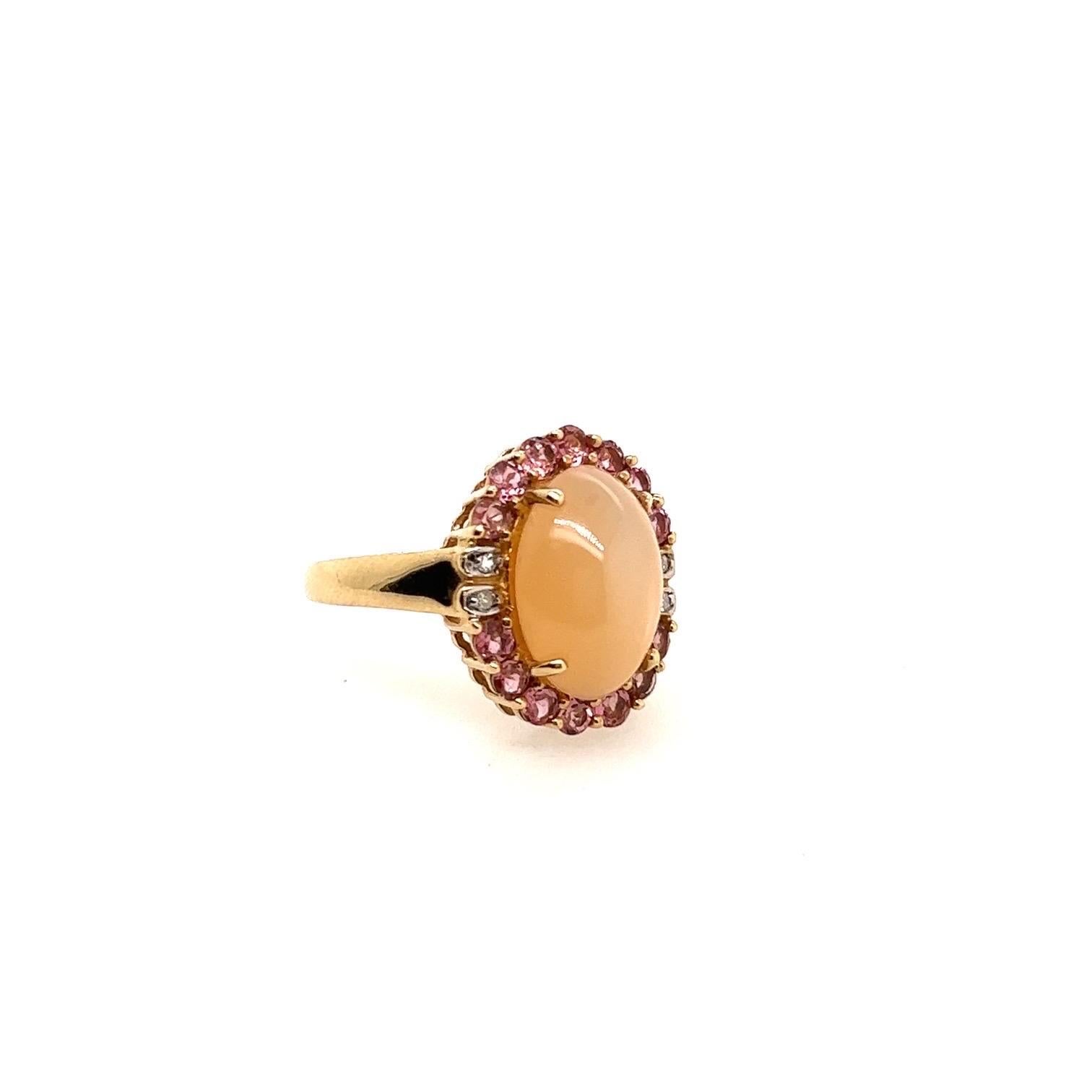 Women's Modern Gold 5.53 Carat Natural Cats-Eye Moonstone & Tourmaline Cocktail Ring For Sale