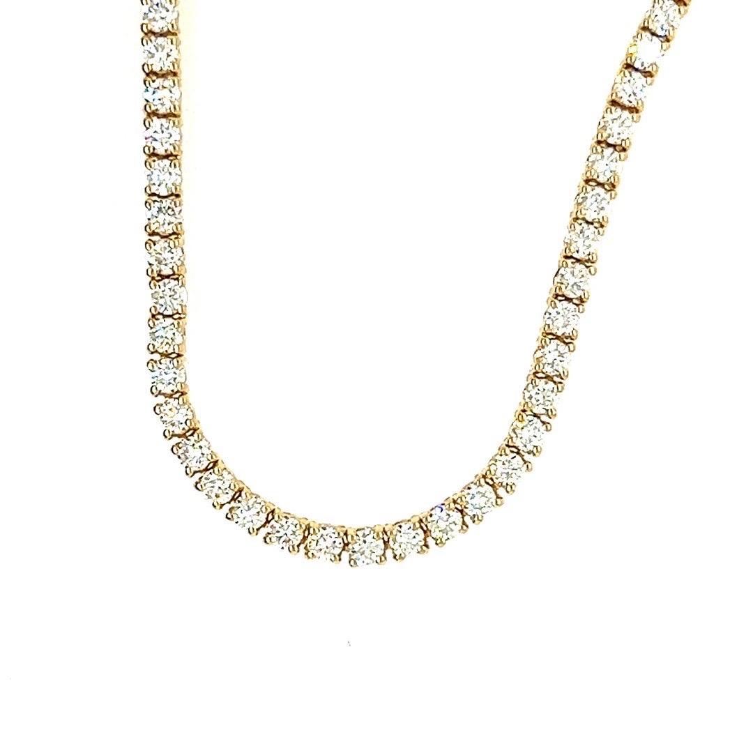 Collier tennis moderne en or avec diamants ronds brillants de 5,6 carats de couleur naturelle H VS en vente 1