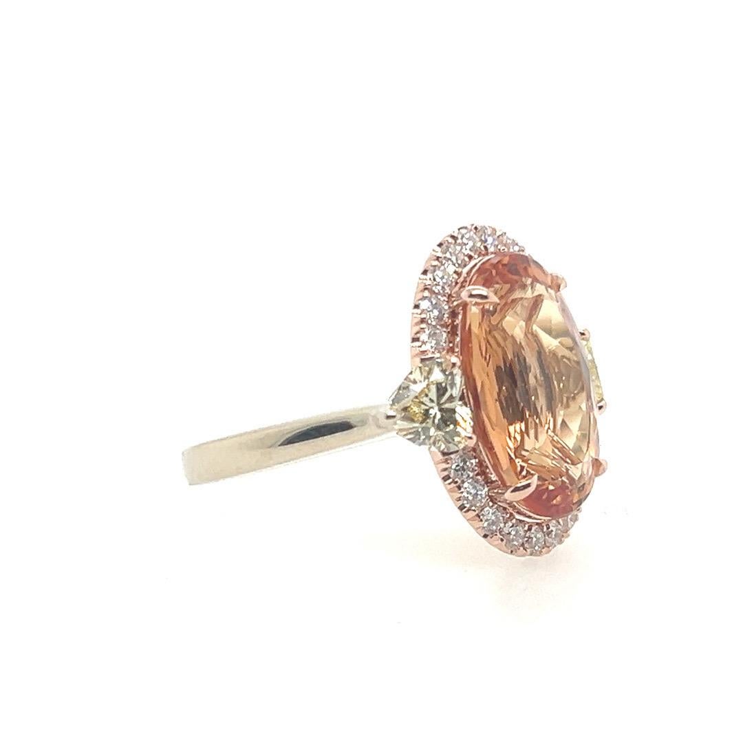 Modern Gold 6.91 Carat Natural Imperial Topaz & GIA Certified Fancy Yellow Ring For Sale 2