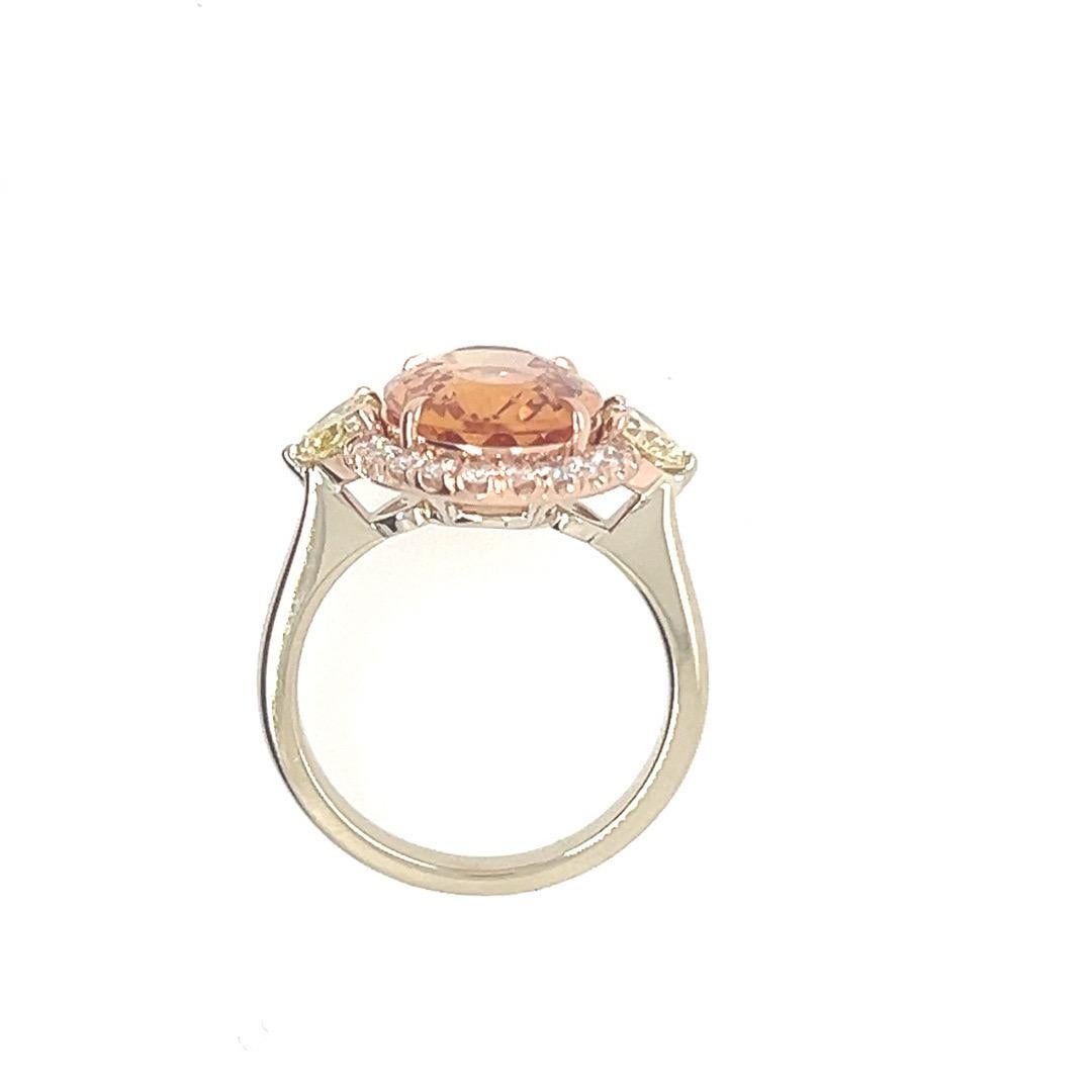 Modern Gold 6.91 Carat Natural Imperial Topaz & GIA Certified Fancy Yellow Ring For Sale 3