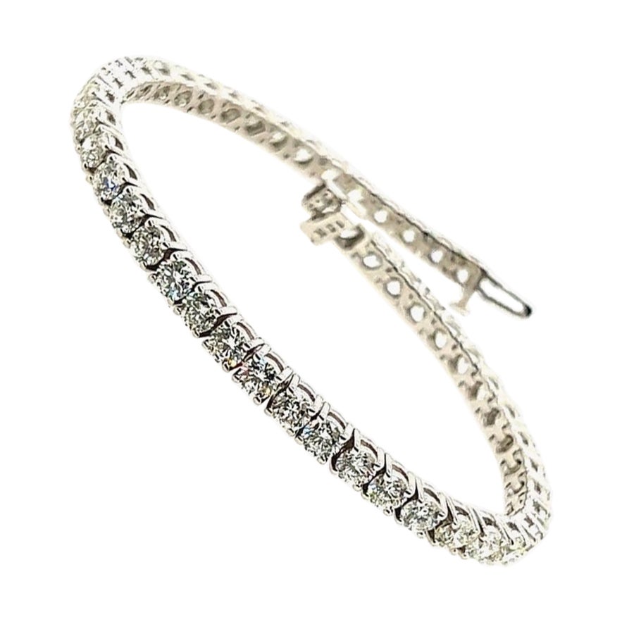 Brazalete de tenis de oro moderno con diamantes incoloros brillantes redondos naturales de 8.72 quilates