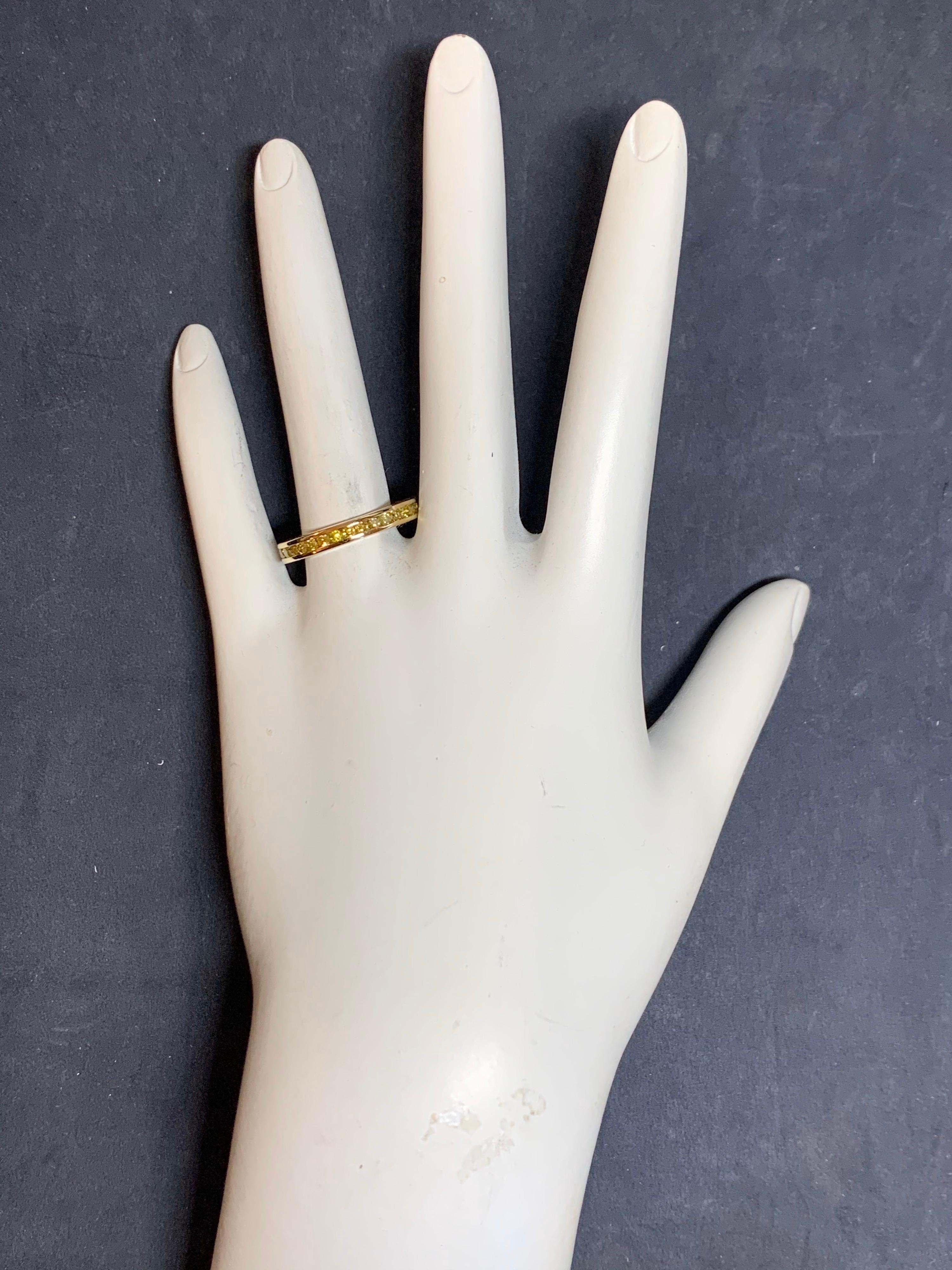 Modern Gold Band Pair 3.40 Carat Natural Intense Yellow Diamond Engagement Ring For Sale 1