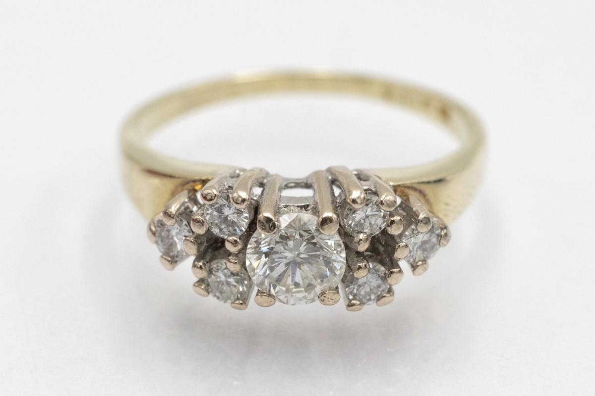 Women's or Men's Modern gold band ring with diamonds, Poland. For Sale