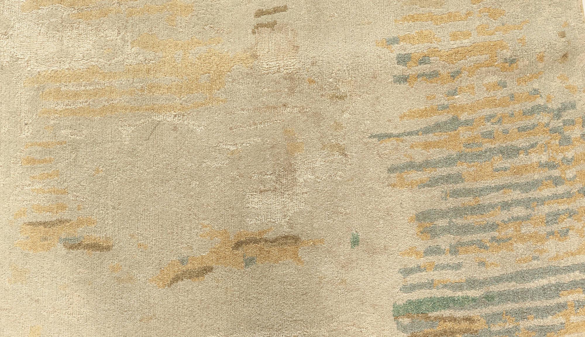 Moderner gold-blau-grauer handgeknüpfter Woll-Seiden-Läufer von Doris Leslie Blau.
Größe: 3'2