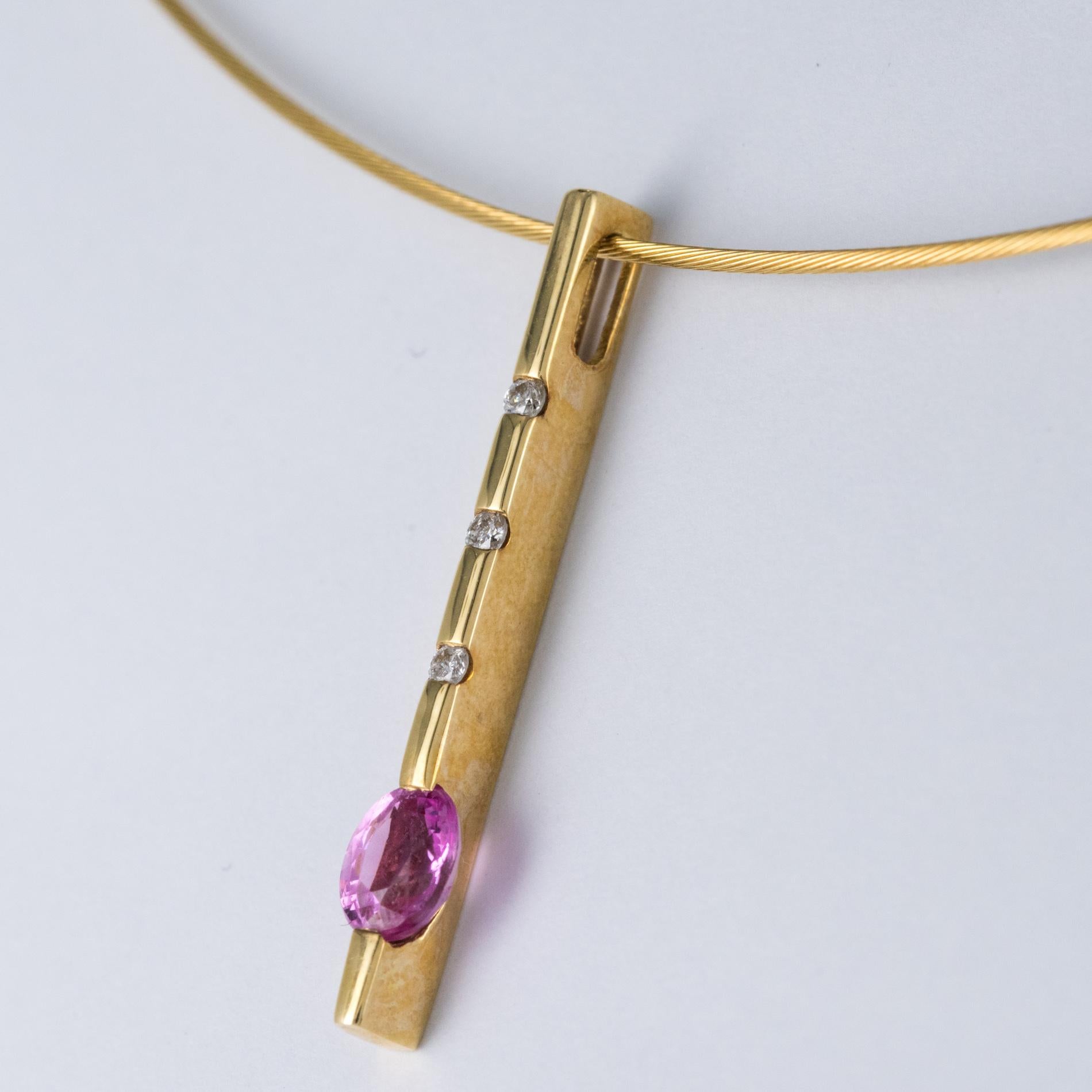 Modern Gold Cable Necklace Diamond Pink Sapphire Pendant In Excellent Condition In Poitiers, FR
