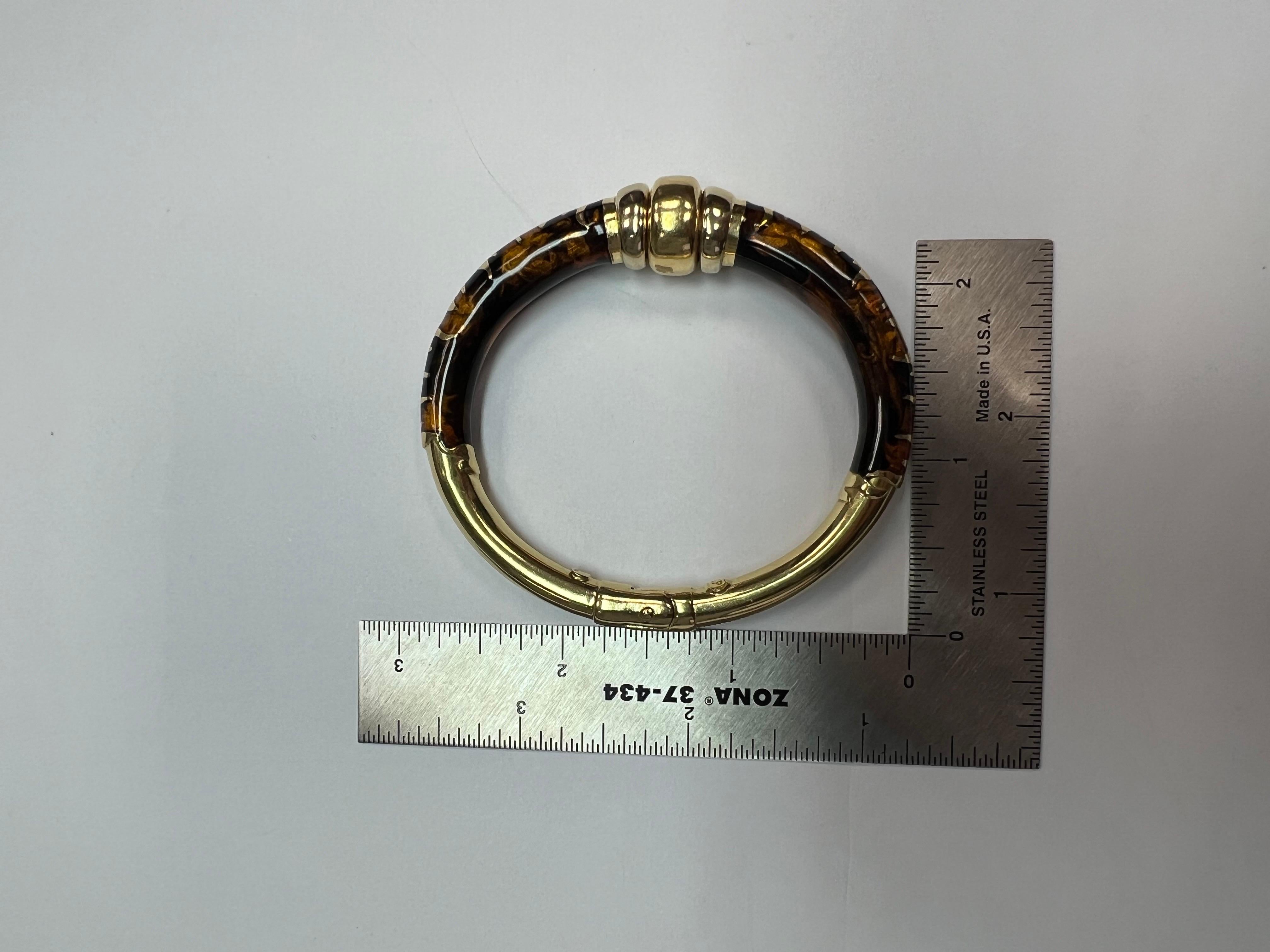 Modern Gold Enamel Inlay Tiger Stripe Pattern Italian Spring Hinged Bangle For Sale 6
