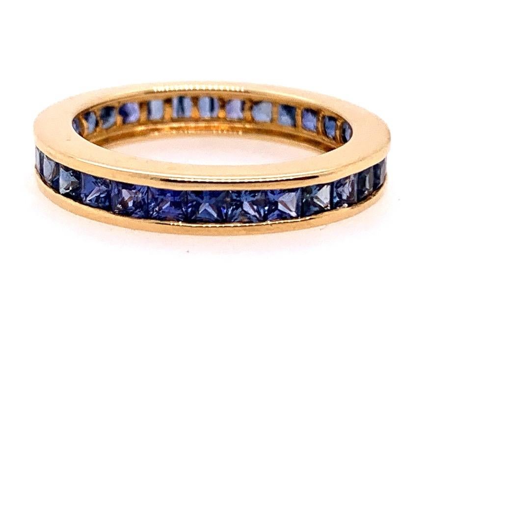 Modern Gold Eternity 2.25 Carat Natural Blue Sapphire Gem Stone Cocktail Ring 2