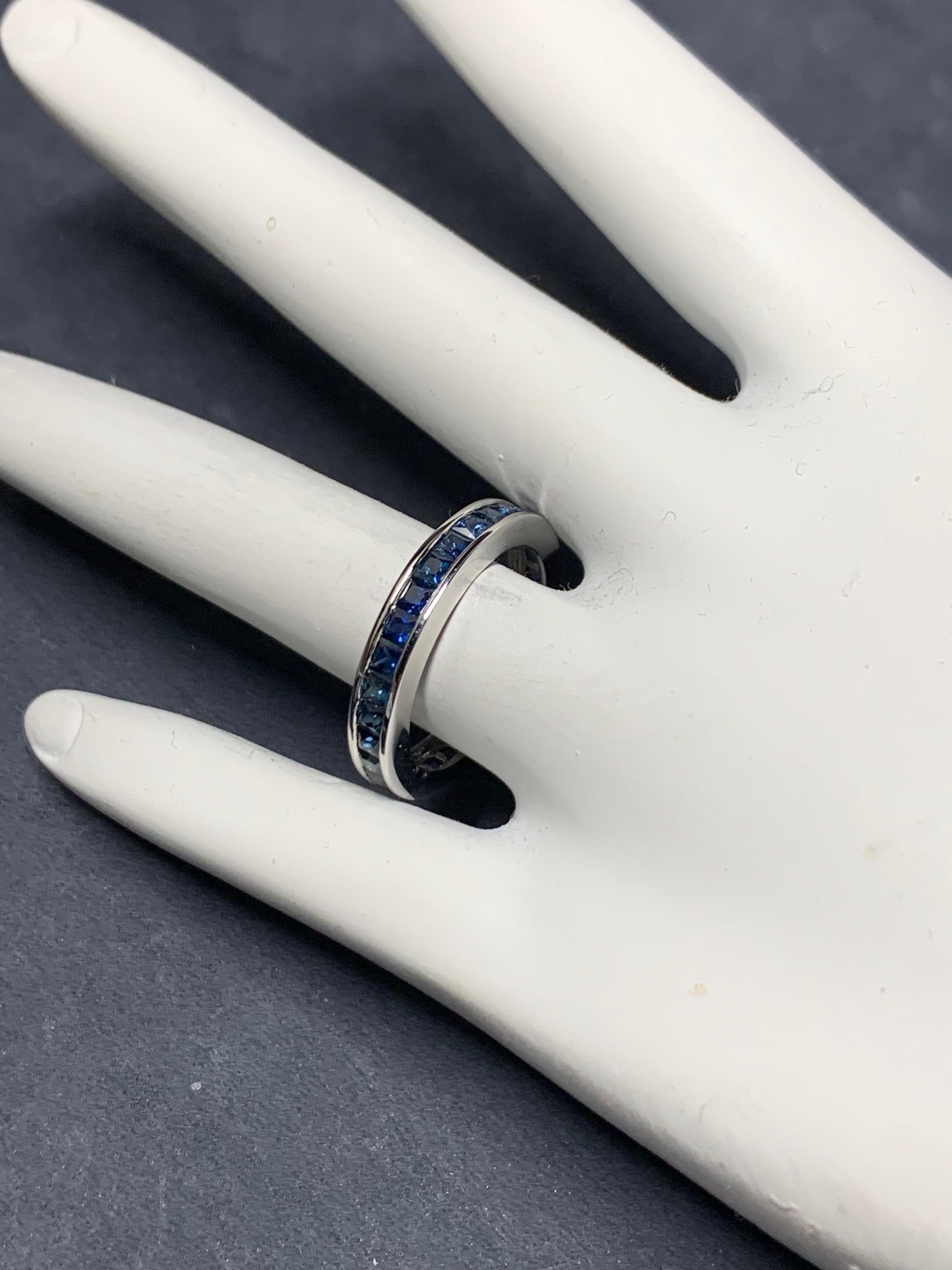 Women's Modern Gold Eternity Band 2.25 Carat Natural Blue Sapphire Cocktail Gem Ring