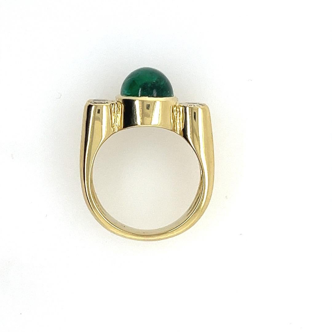 Modern Gold GIA Certified 4 Carat Cabochon Green Brazilian Emerald Cocktail Ring For Sale 2